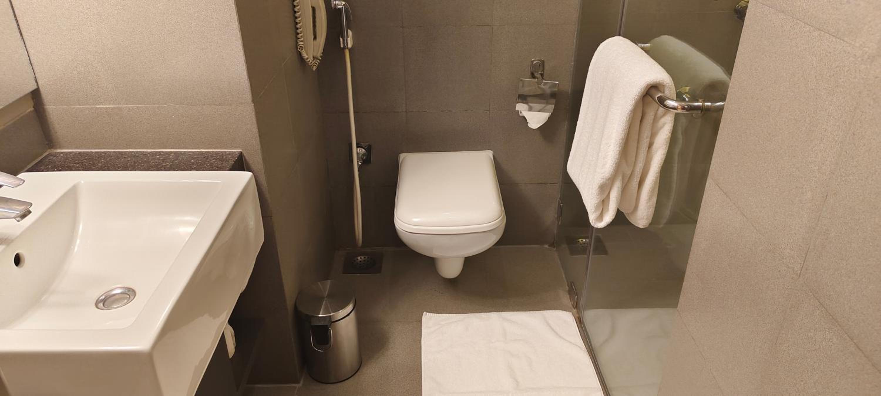 Premium Club Room - Photo 3