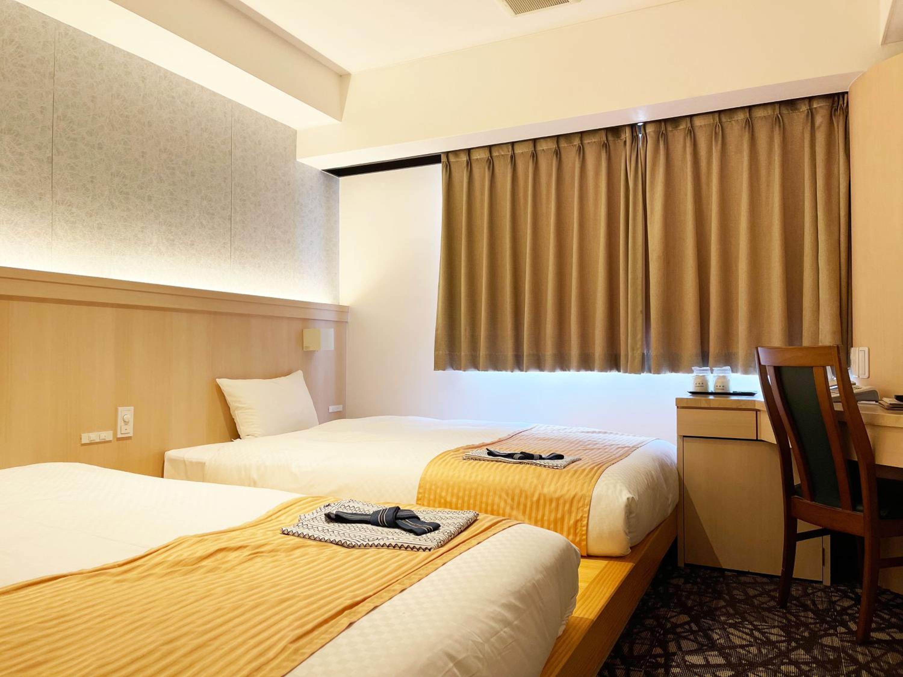 Deluxe Twin Room photo 1