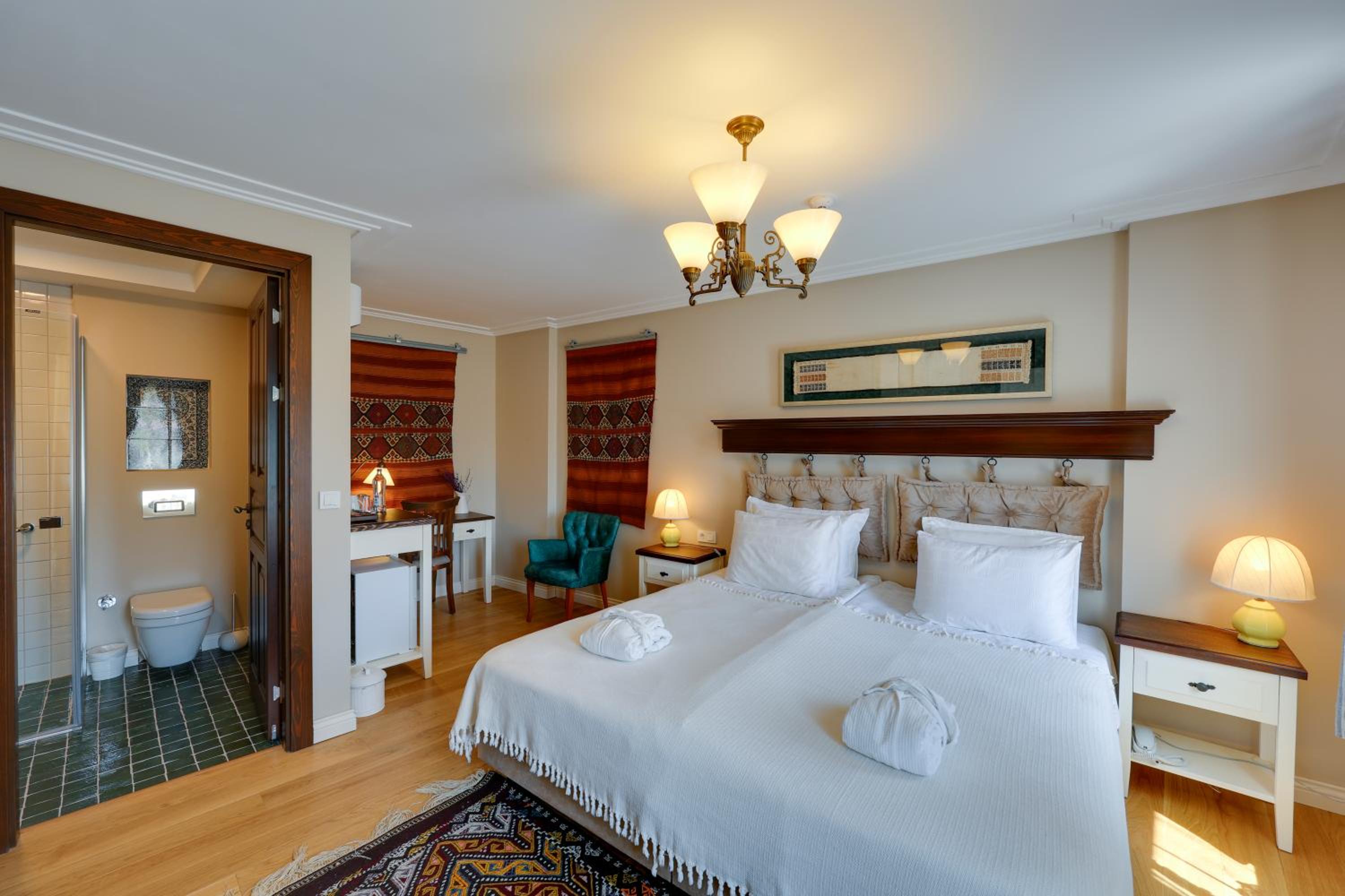 Deluxe Double or Twin Room