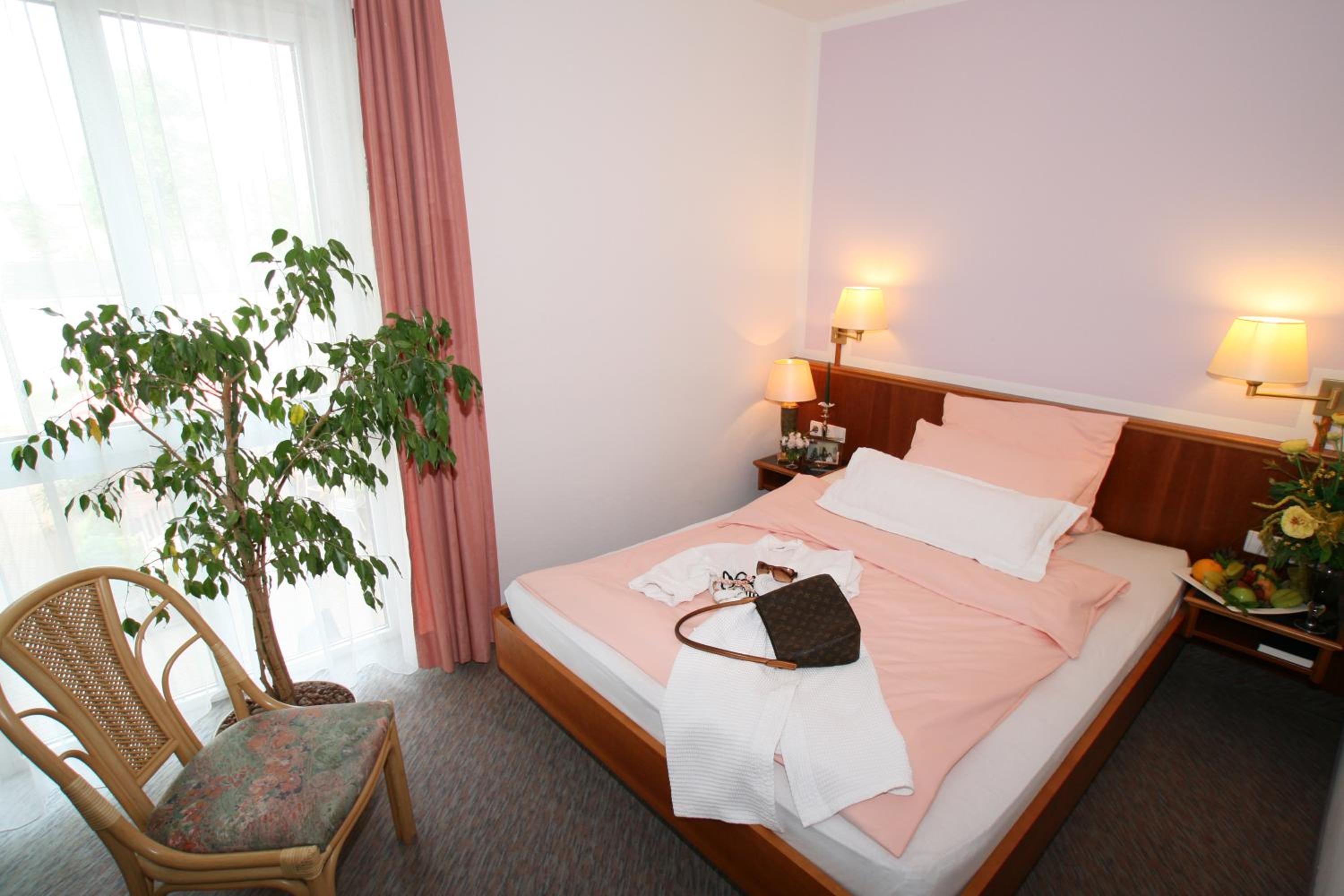 Comfort Single Room With Shower photo 3