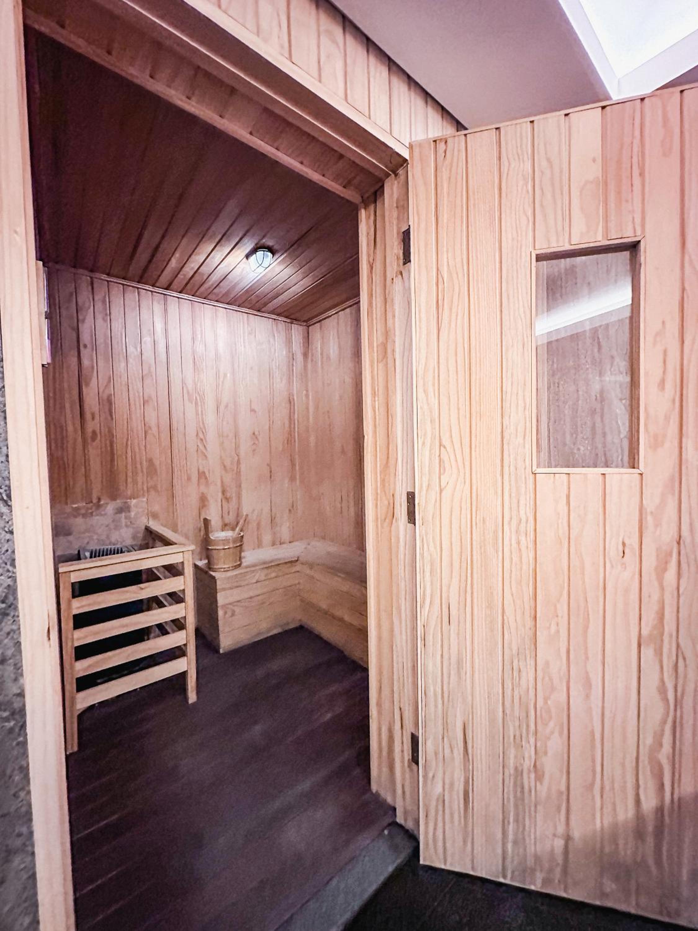 One-Bedroom Apartment - Photo 15