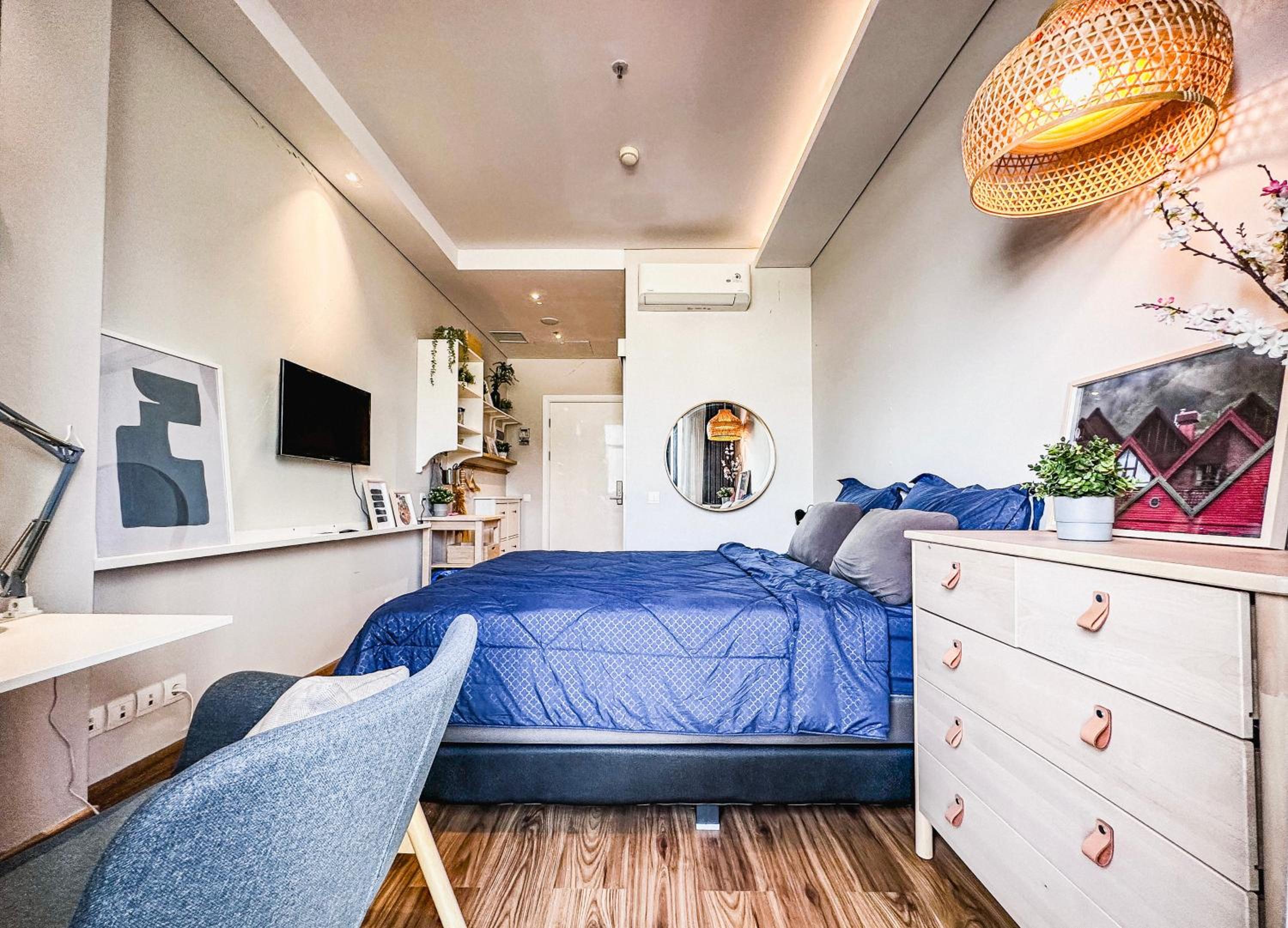 One-Bedroom Apartment - Photo 9