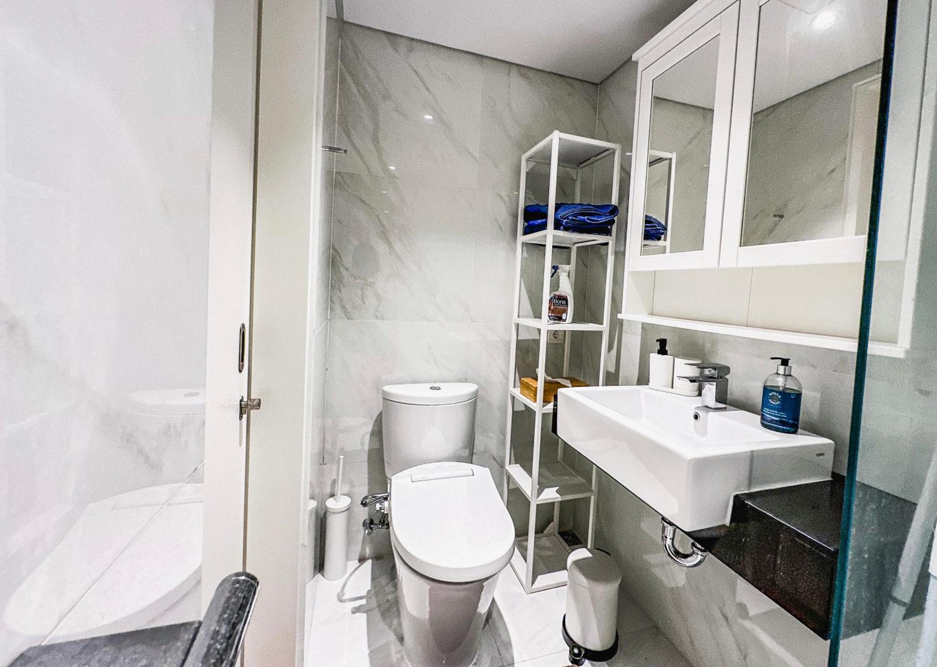 One-Bedroom Apartment - Photo 34