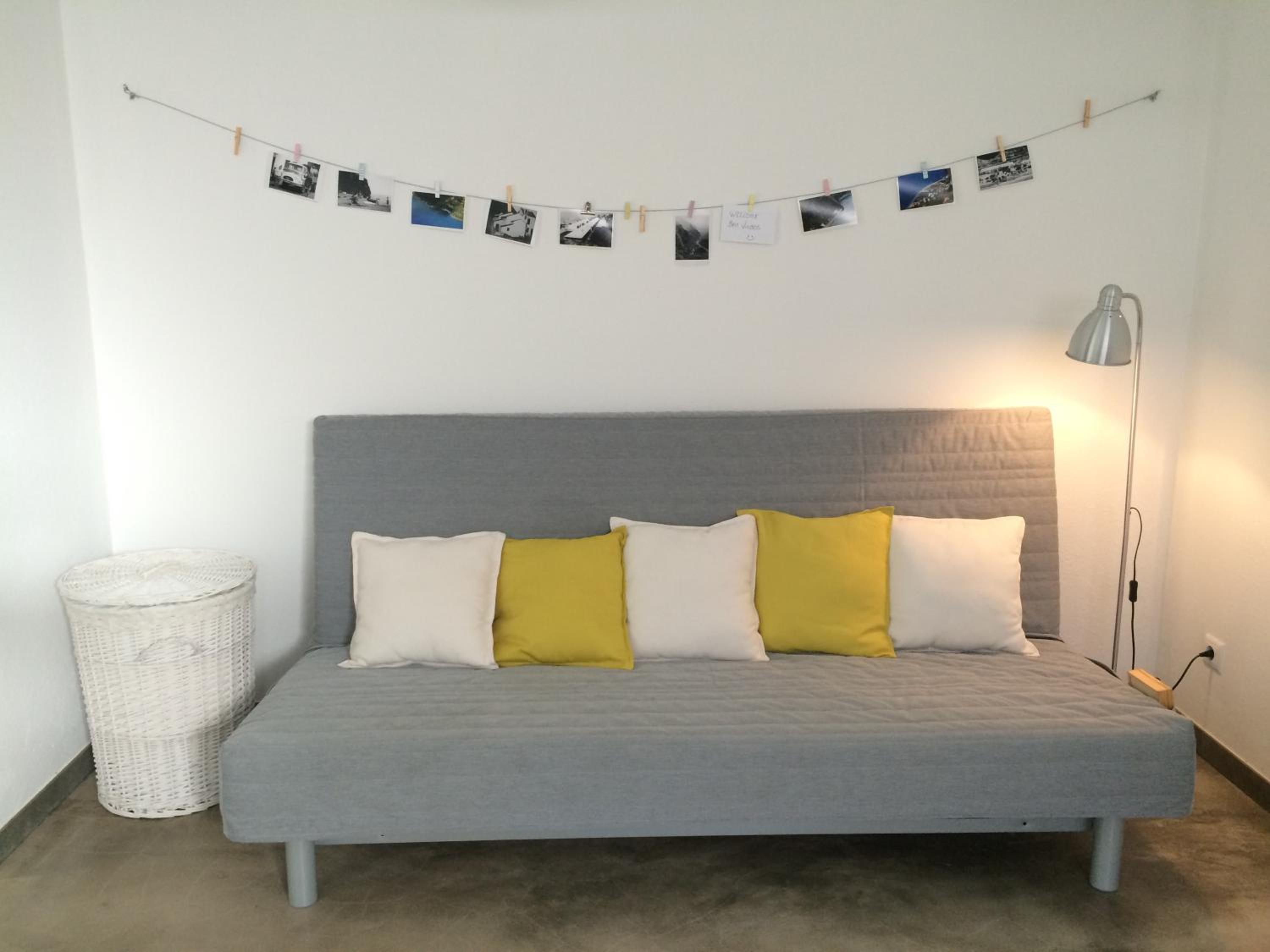 One-Bedroom House photo 1