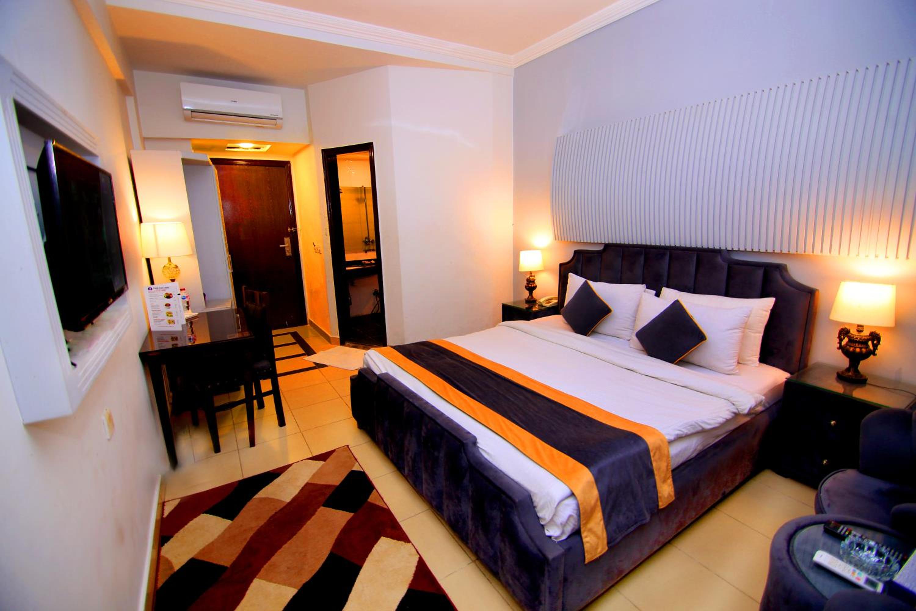 Deluxe Double Room photo 3