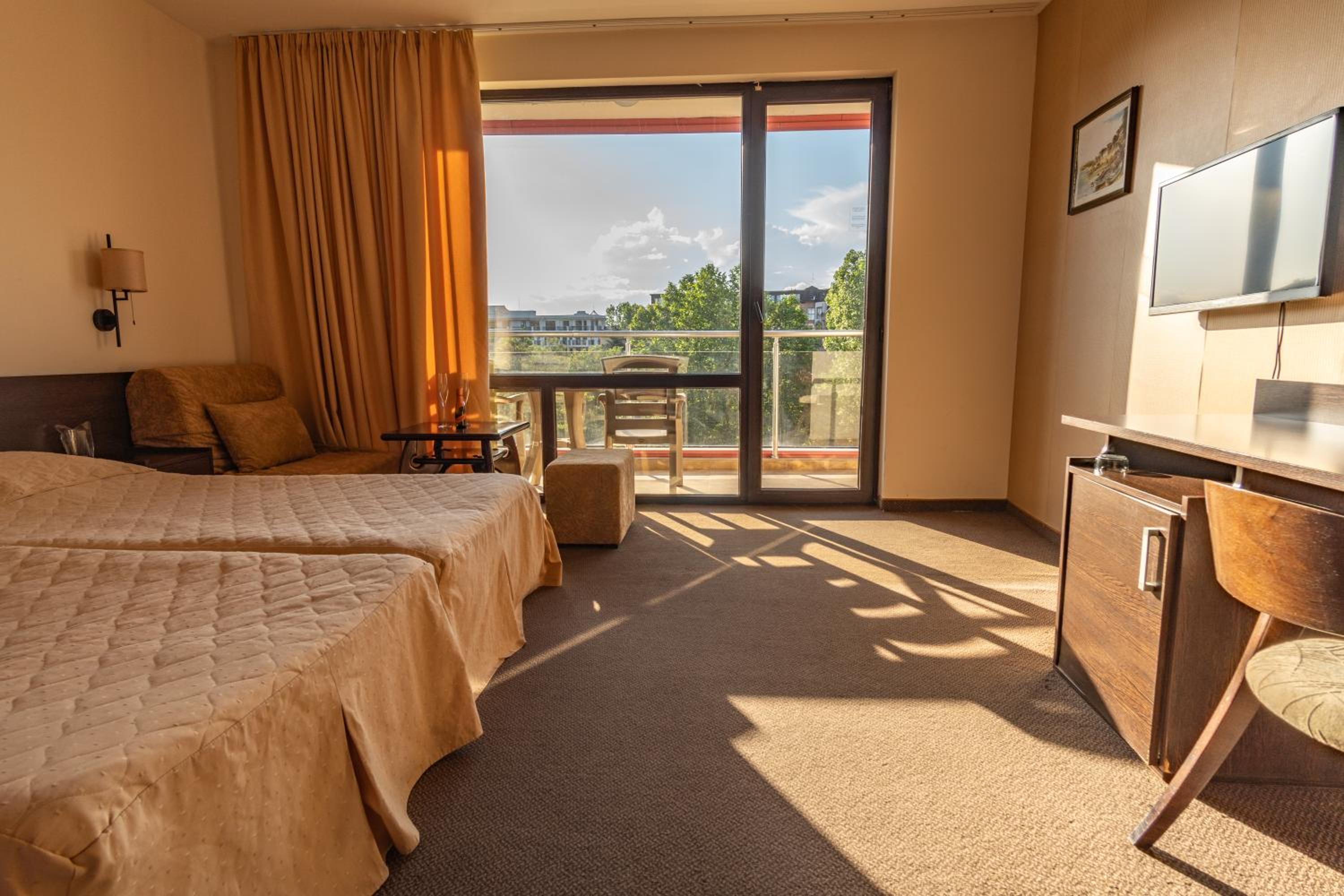 Twin Room with Balcony