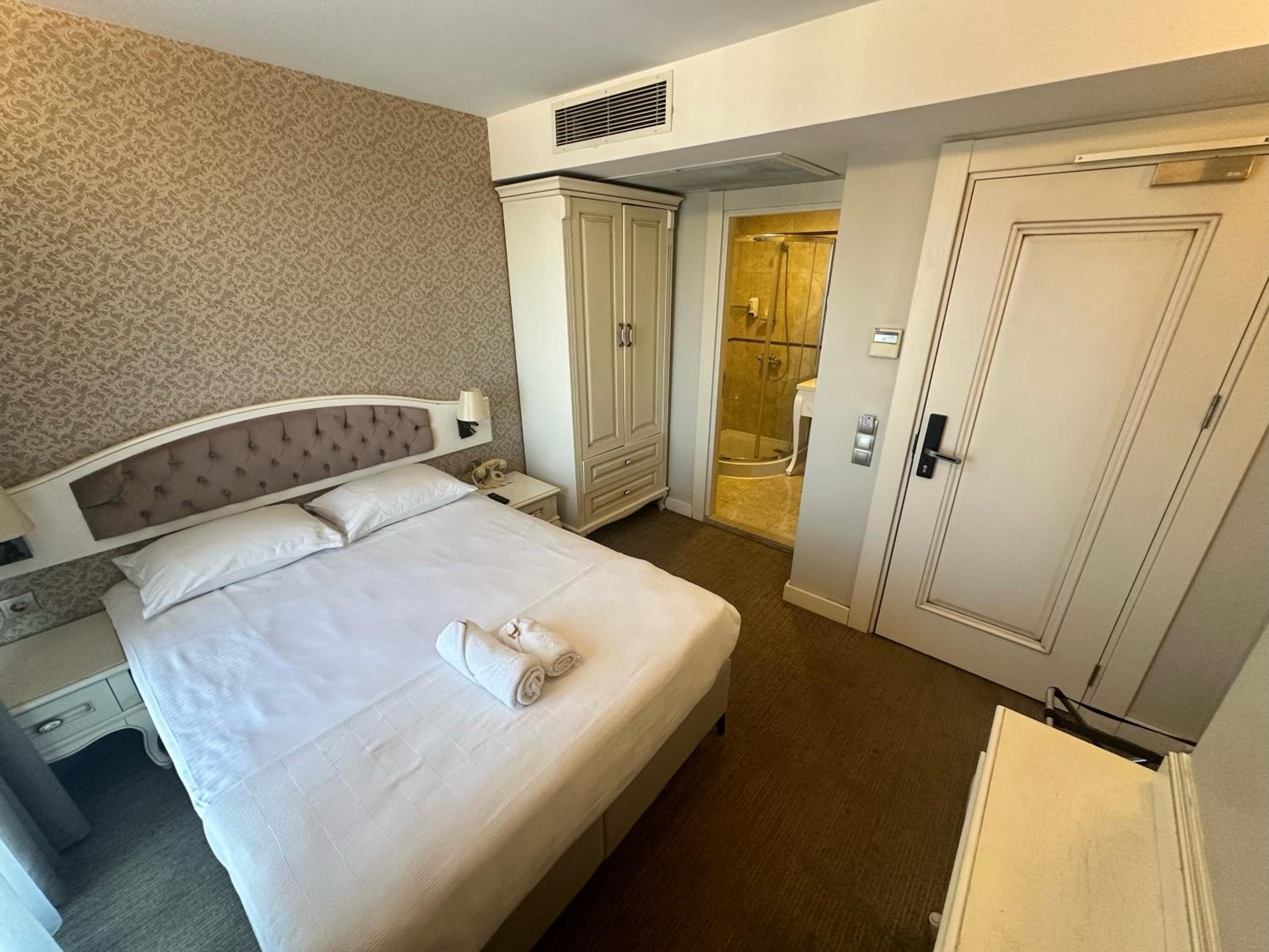 Economy Double Room
