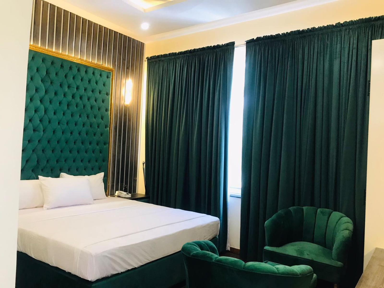 Suite With Garden View