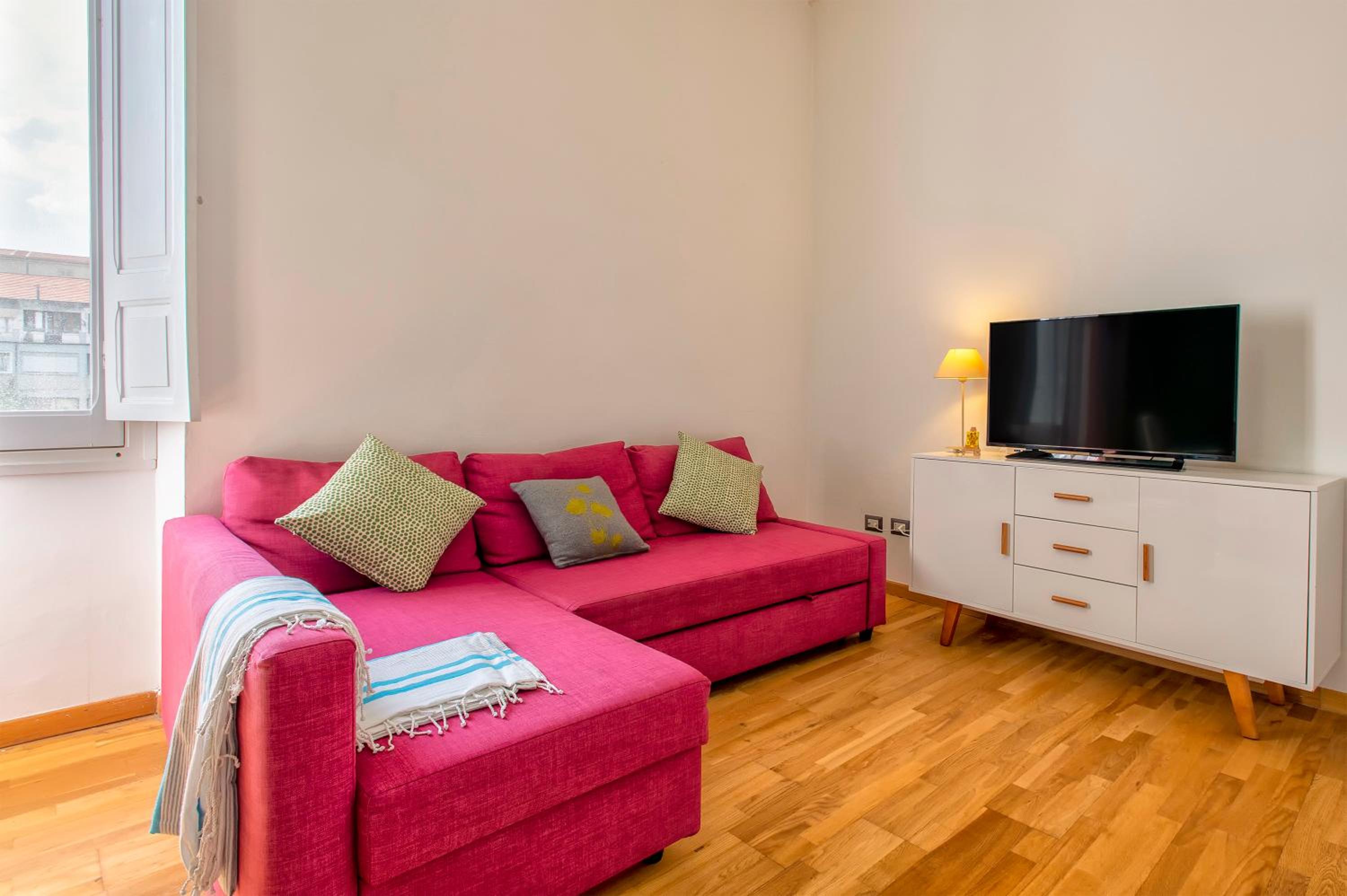 Superior One-Bedroom Apartment