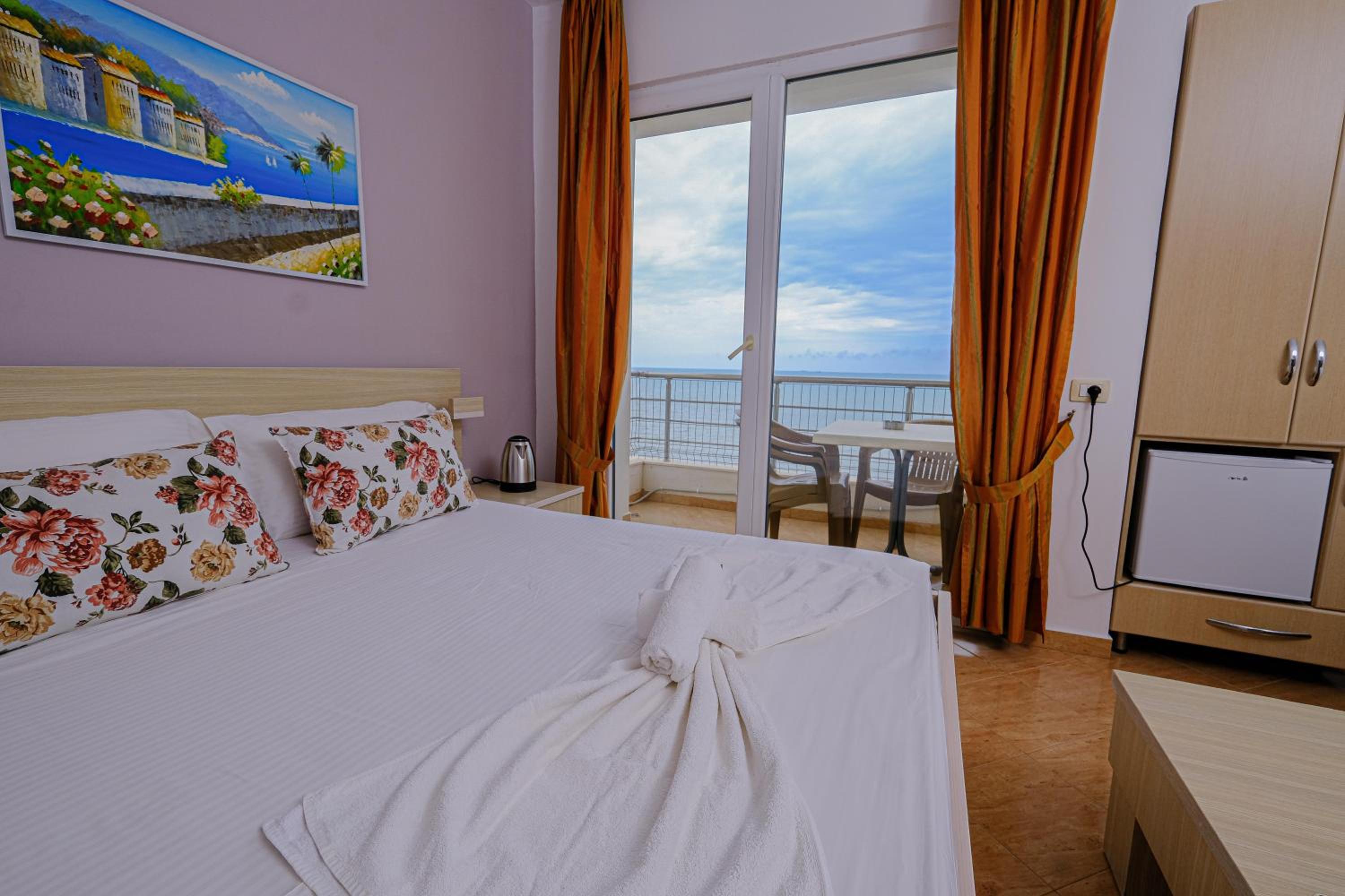 Triple Room with Sea View
