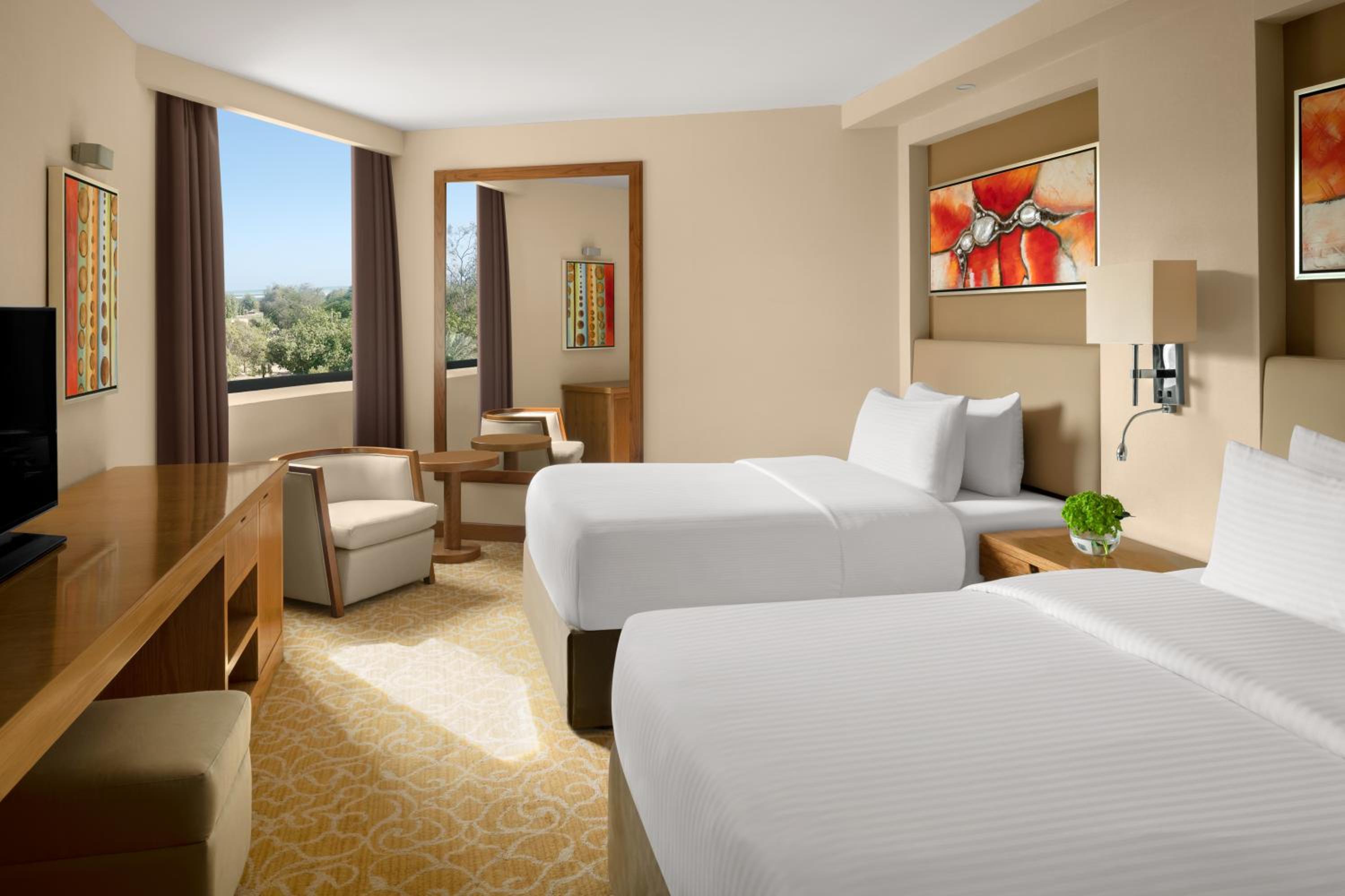 Classic Twin Room with Lounge Access - Photo 1