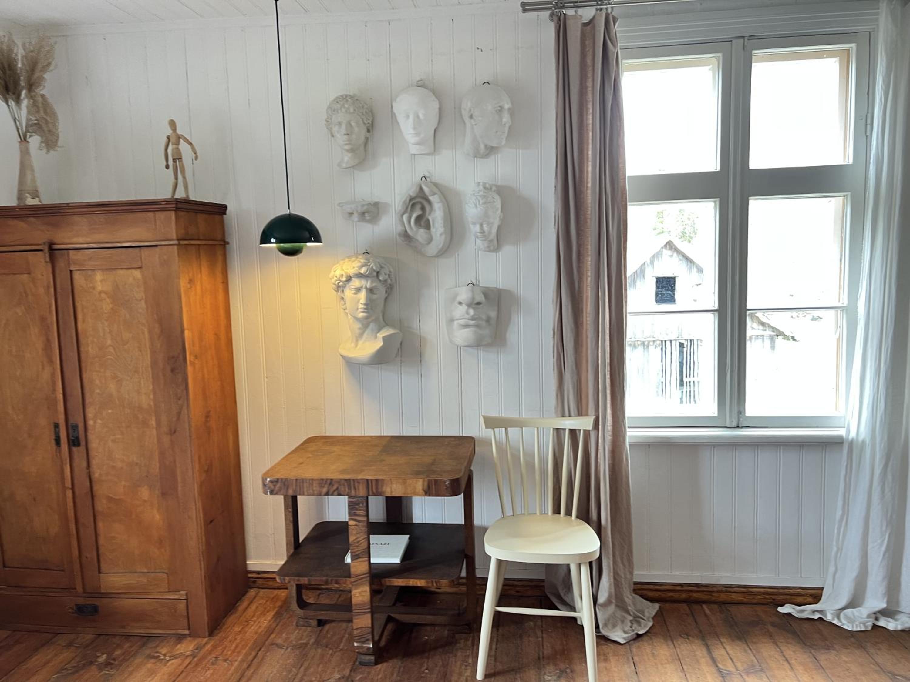 Studio Apartment - Photo 8