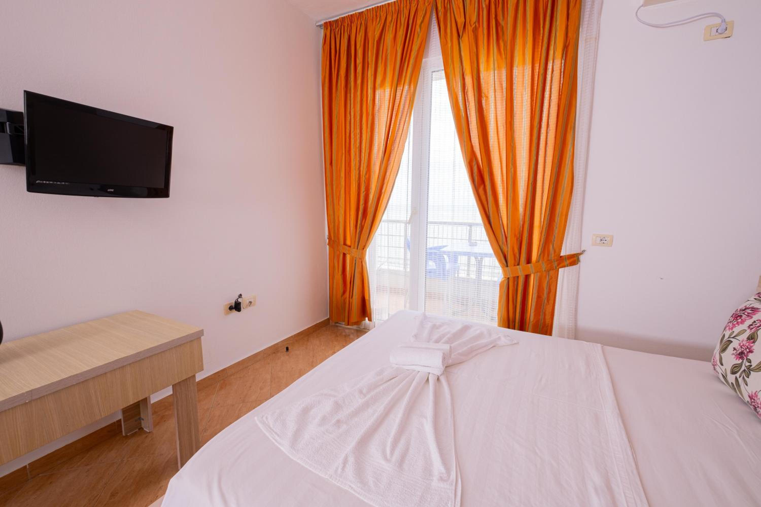 Triple Room with Sea View