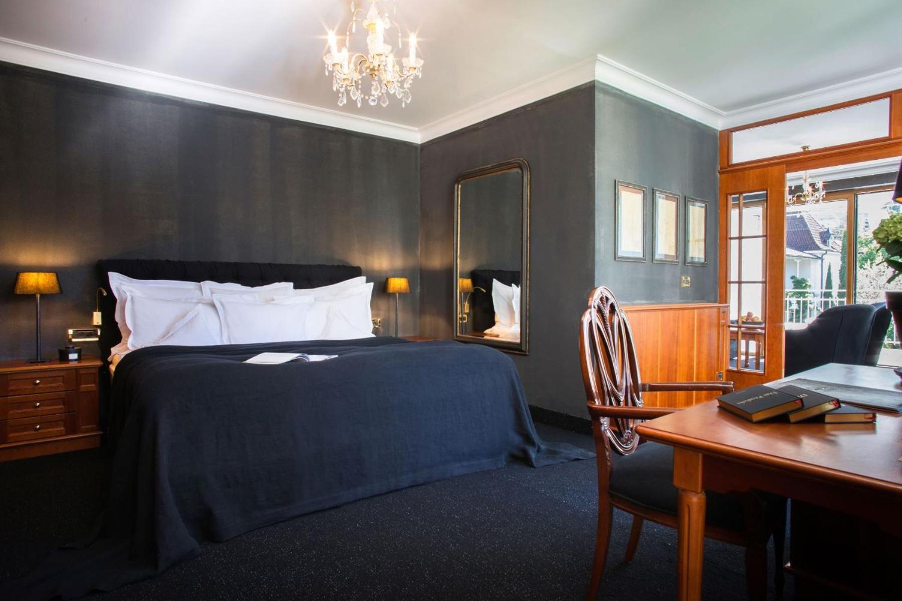 King Suite with Balcony