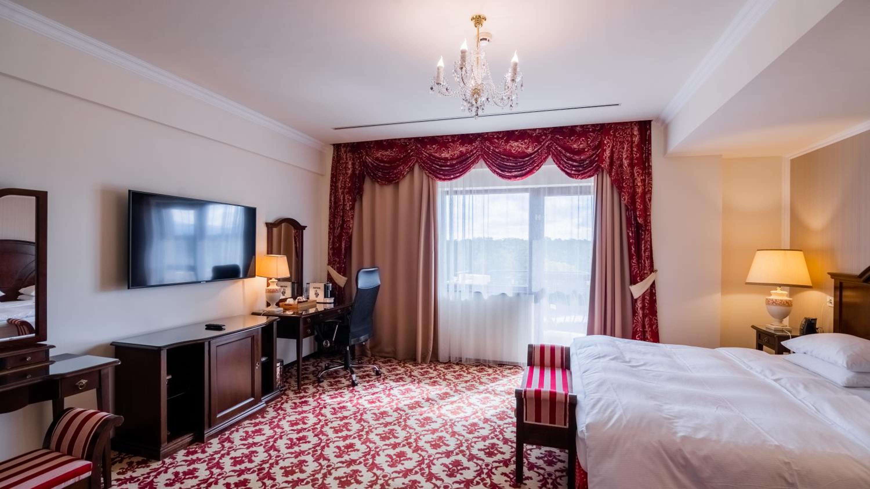 Executive King Room - Photo 2