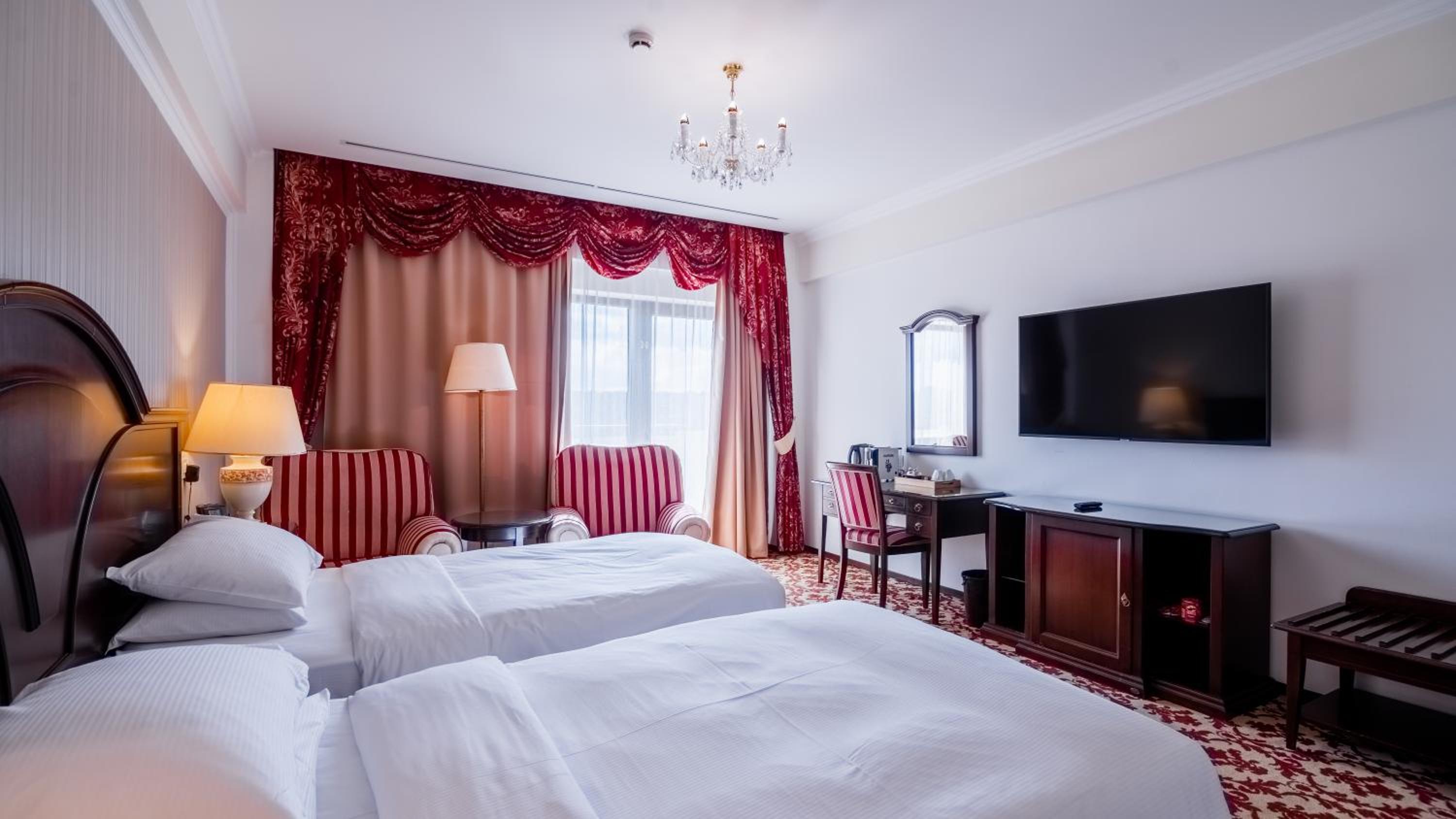 Twin Room - Photo 2