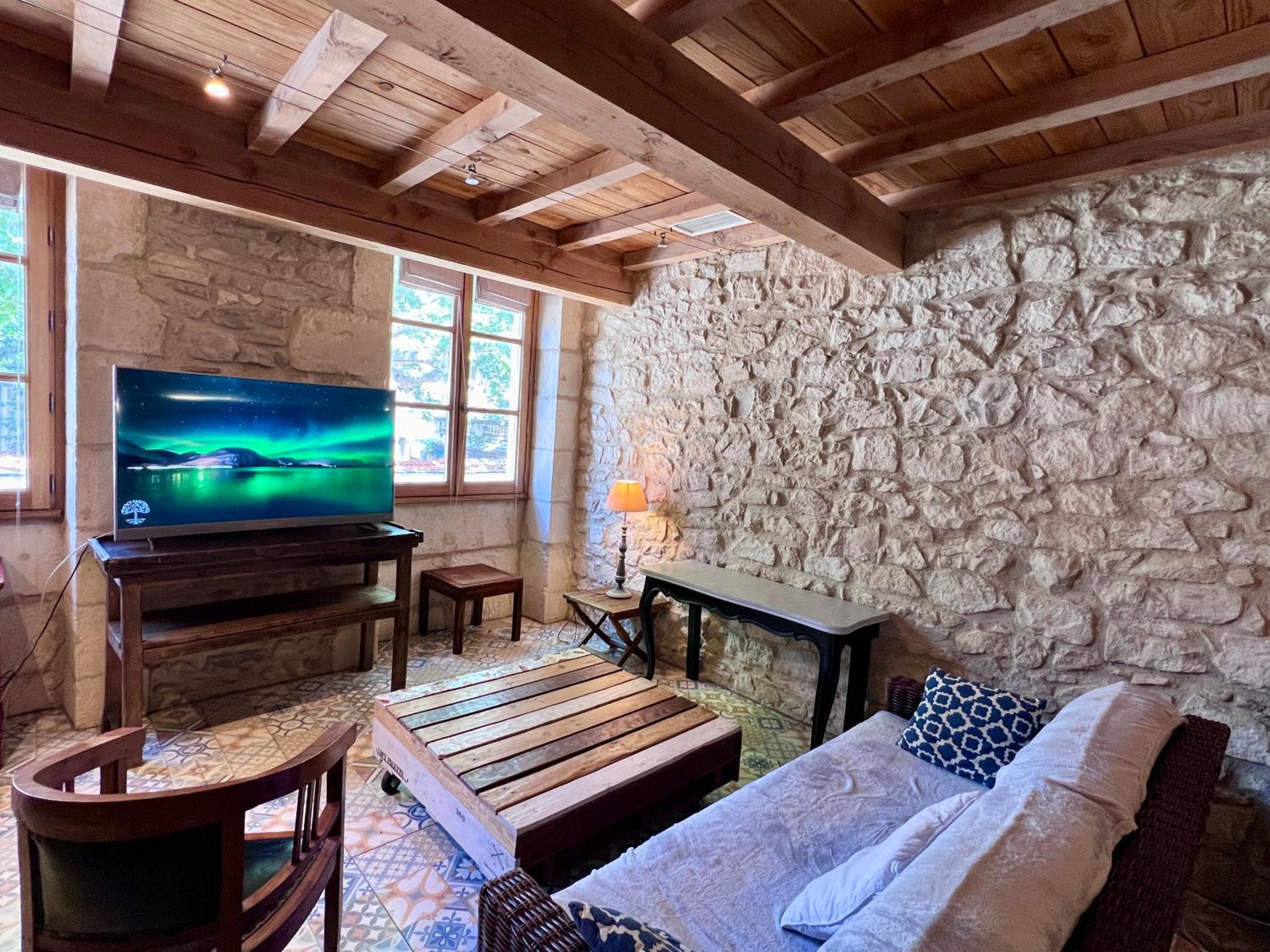 Apartment - Split Level