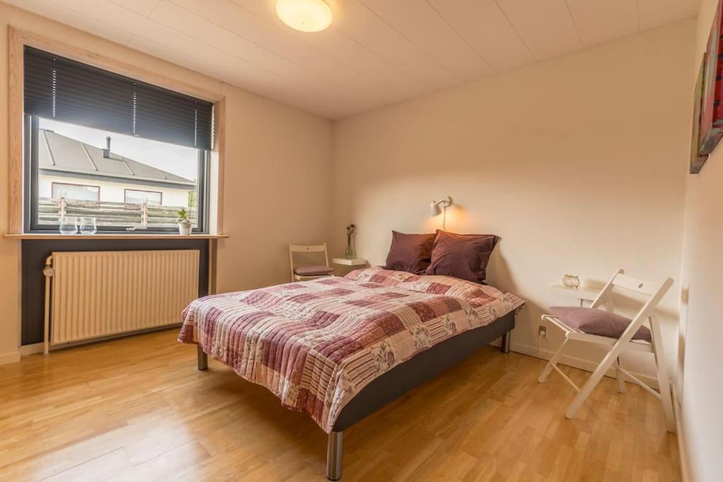 Four-Bedroom House photo 2