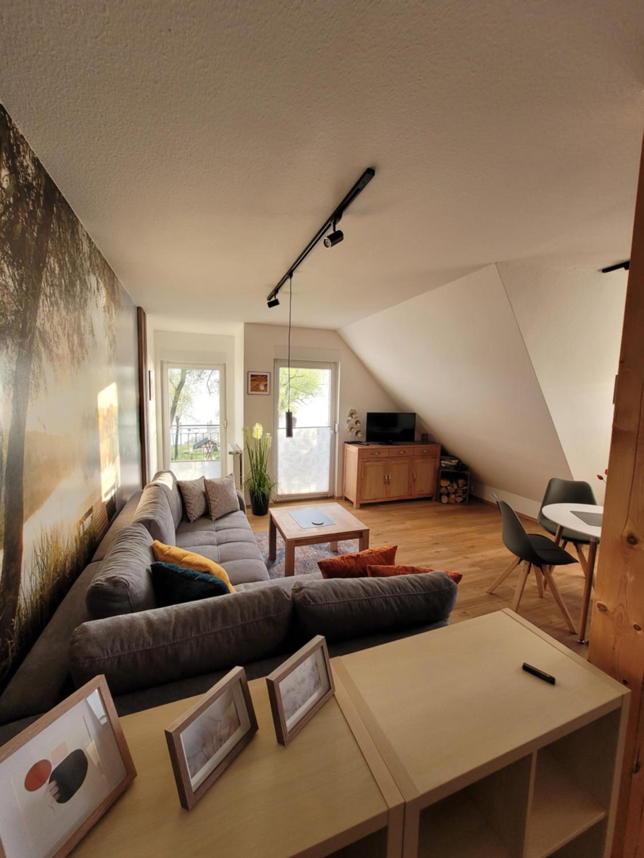 Suite with Lake View - Photo 5