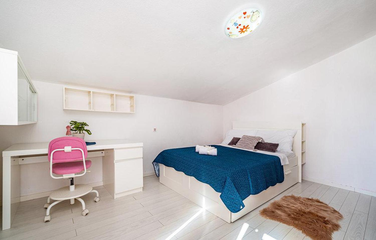 Villa photo 3