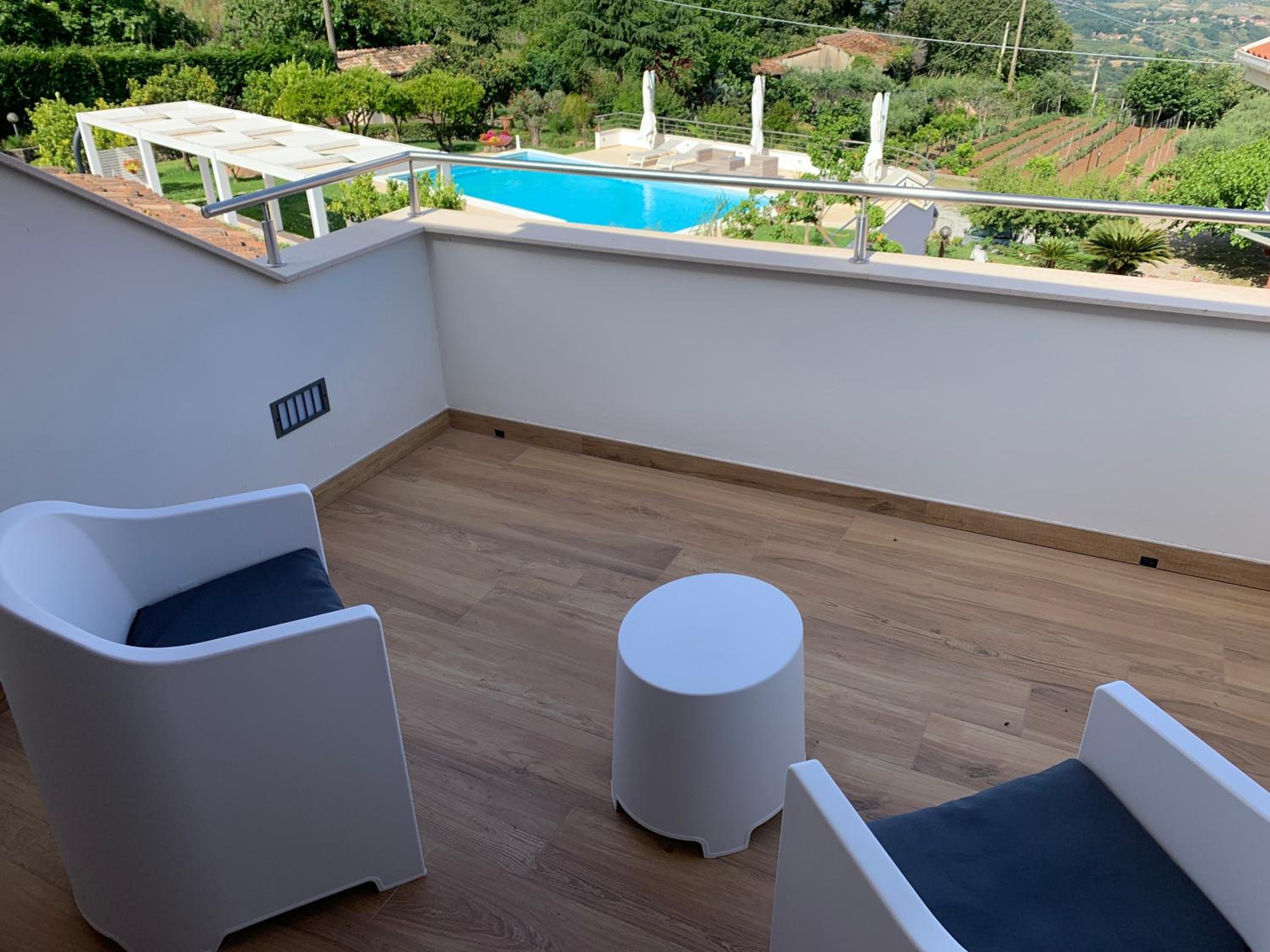 Superior Double or Twin Room with Sea View - Photo 2