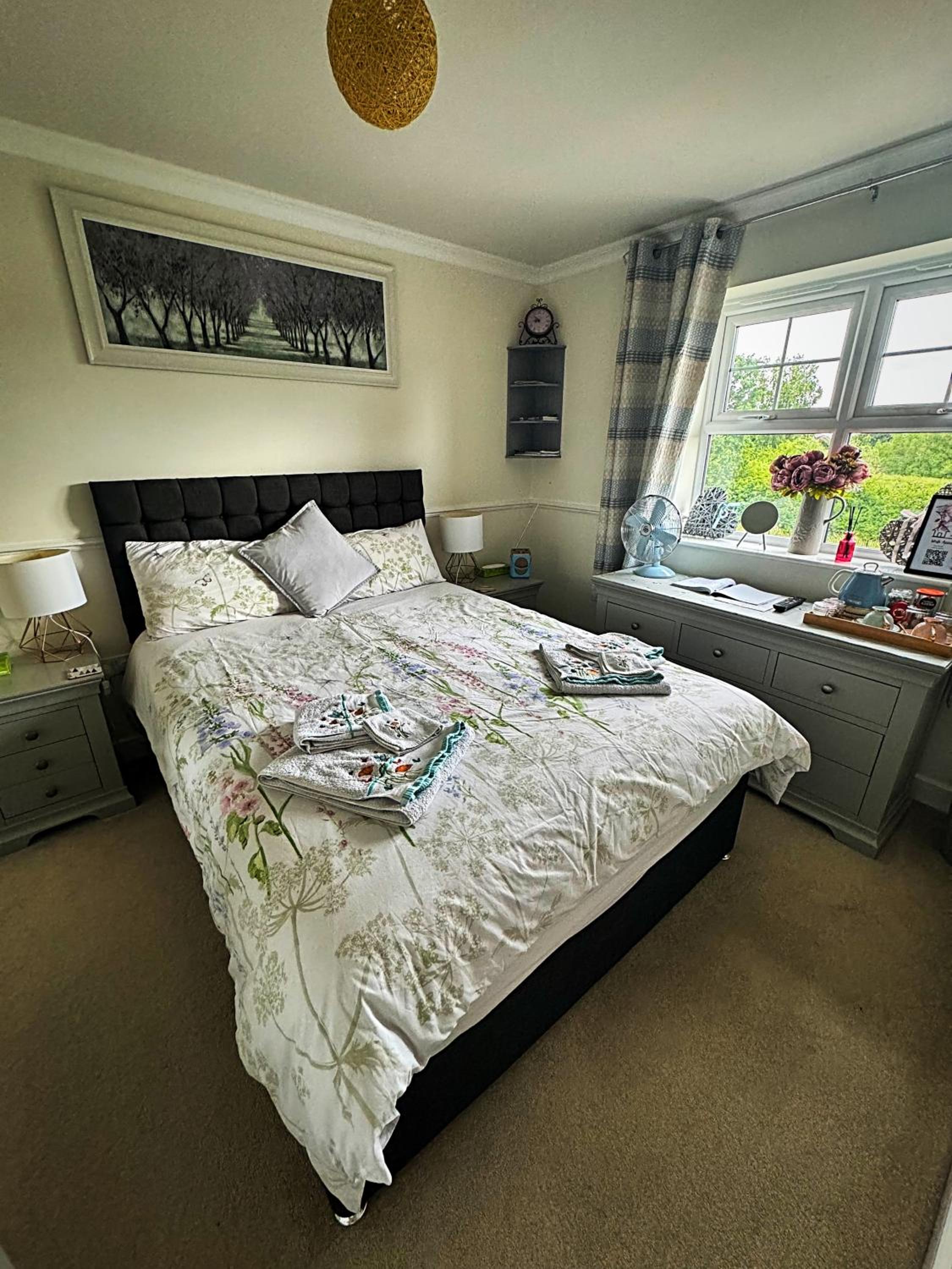 Double Room With Private Bathroom photo 1
