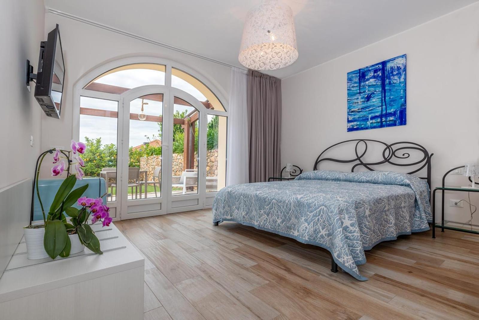 Double Room with Private Bathroom photo 3
