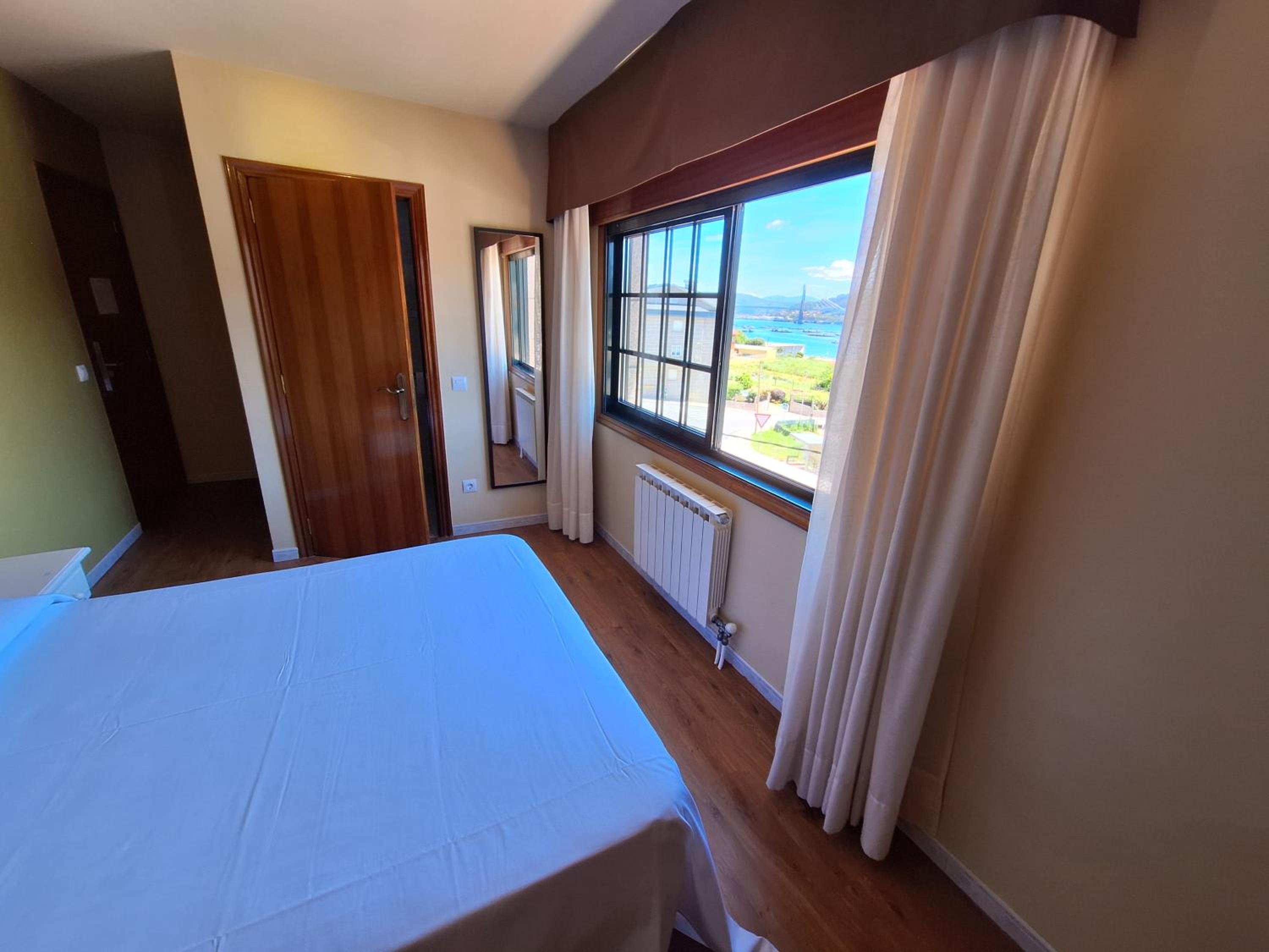 Deluxe Double Room with Sea View photo 2
