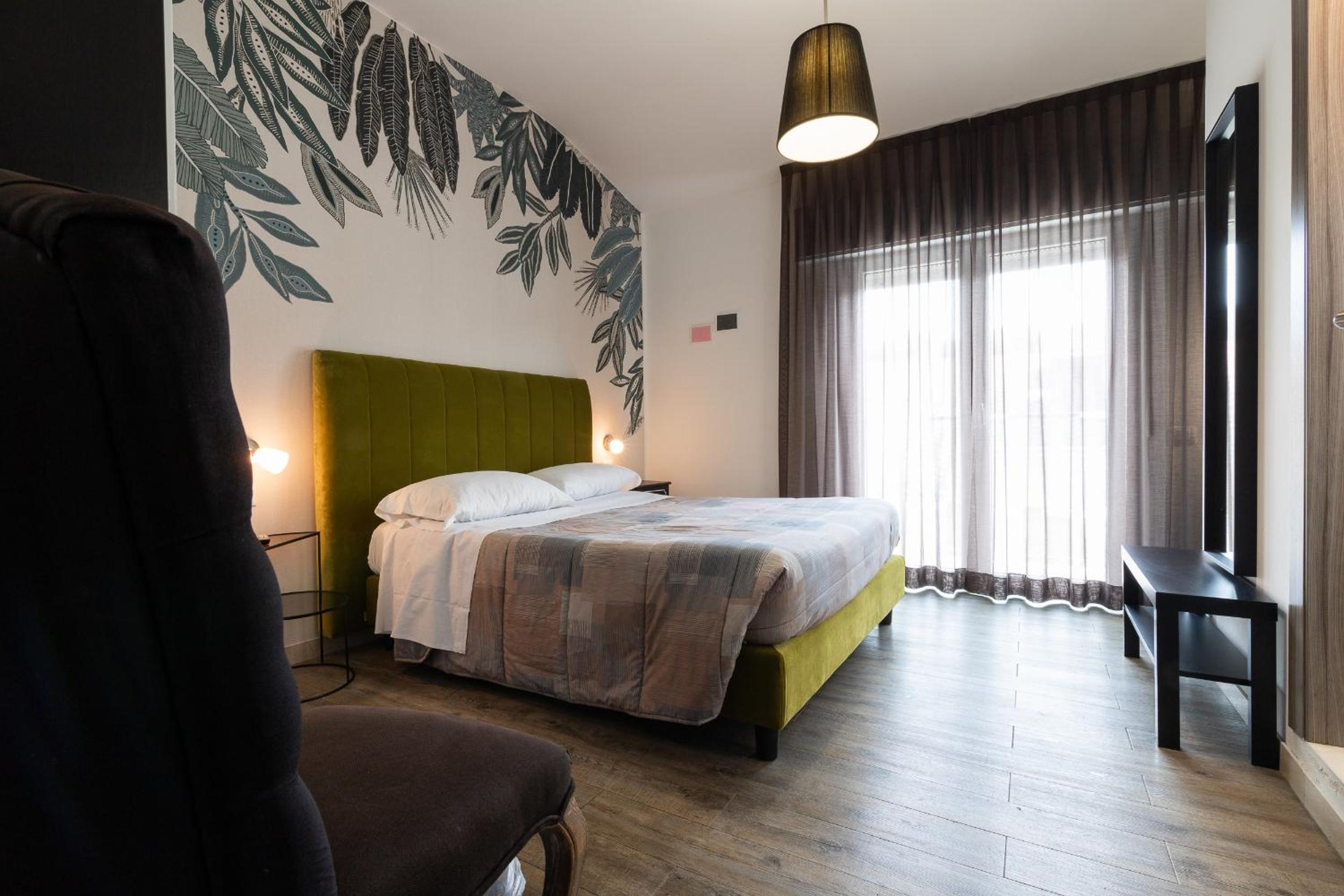 Double Room - Photo 8