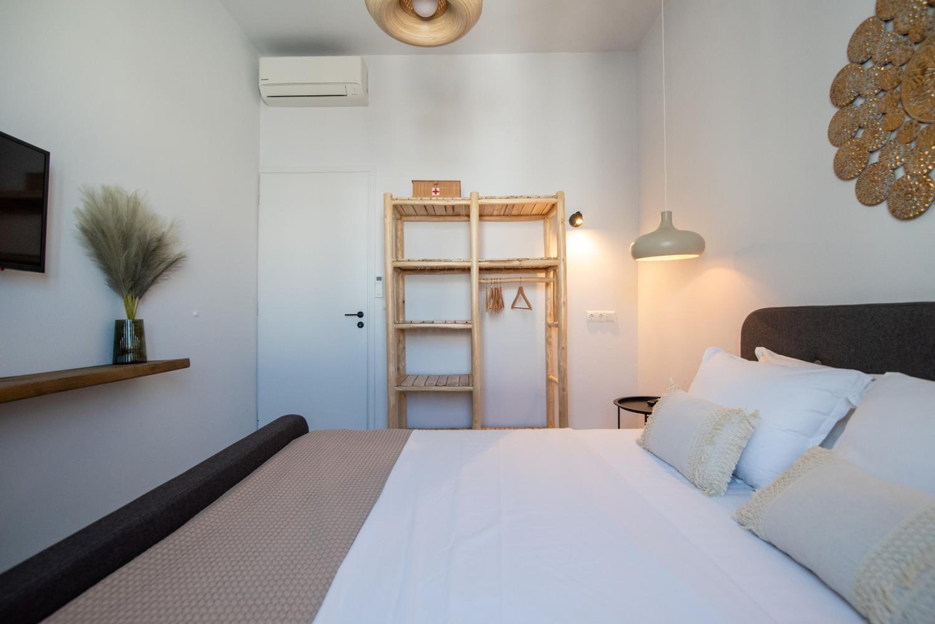 Two-Bedroom Apartment with Balcony and Sea View