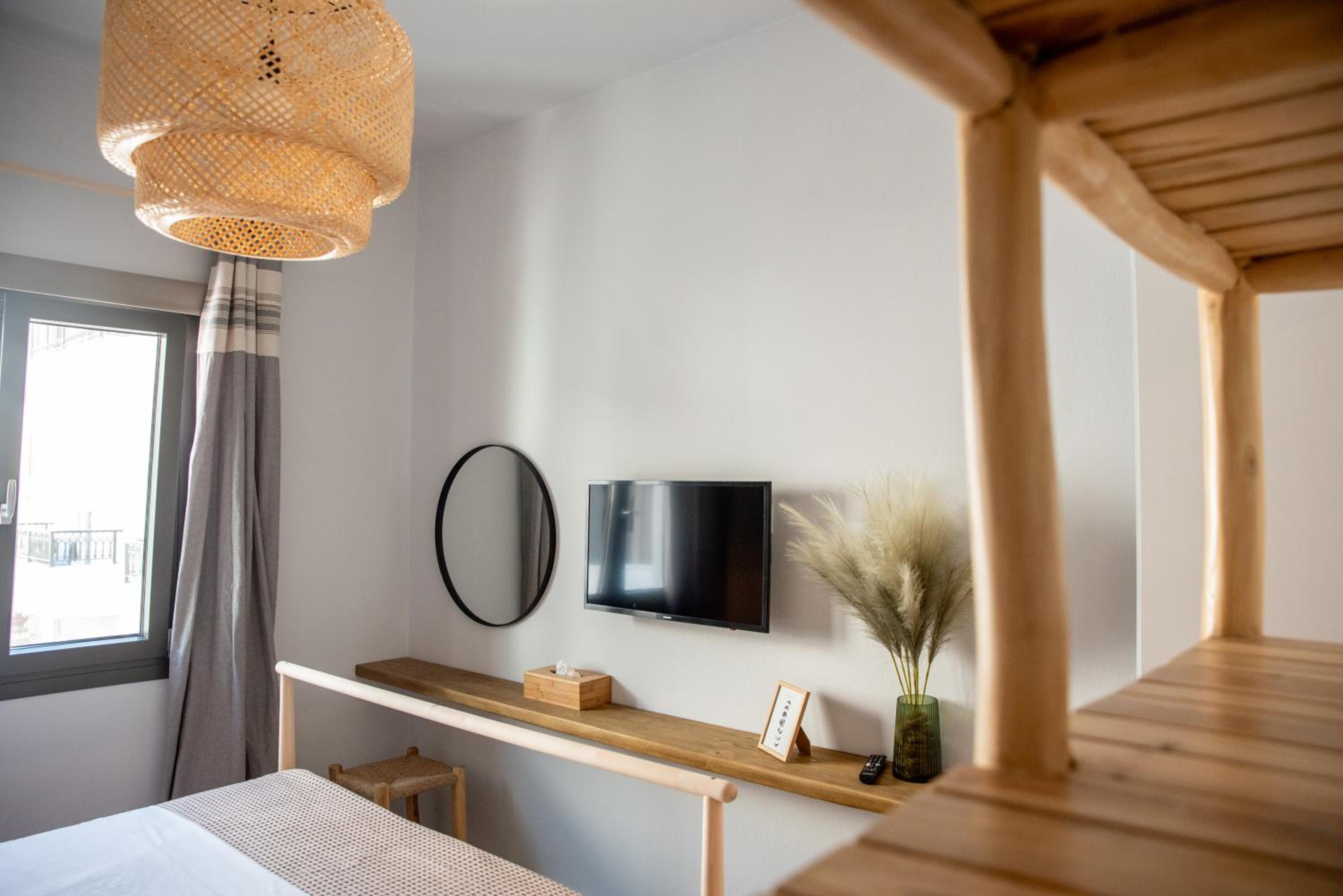 Two-Bedroom Apartment with Balcony and Sea View