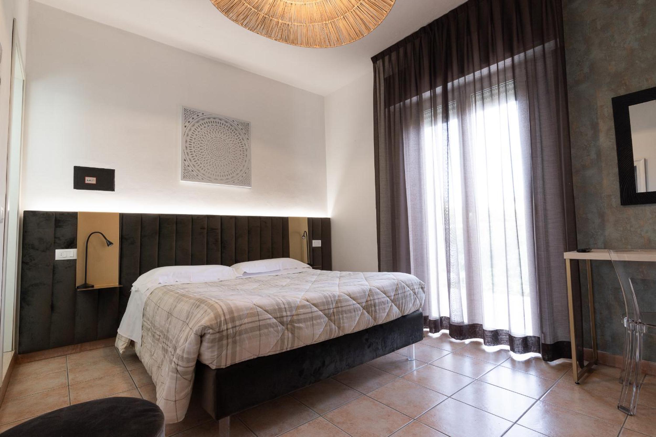 Double Room - Photo 10
