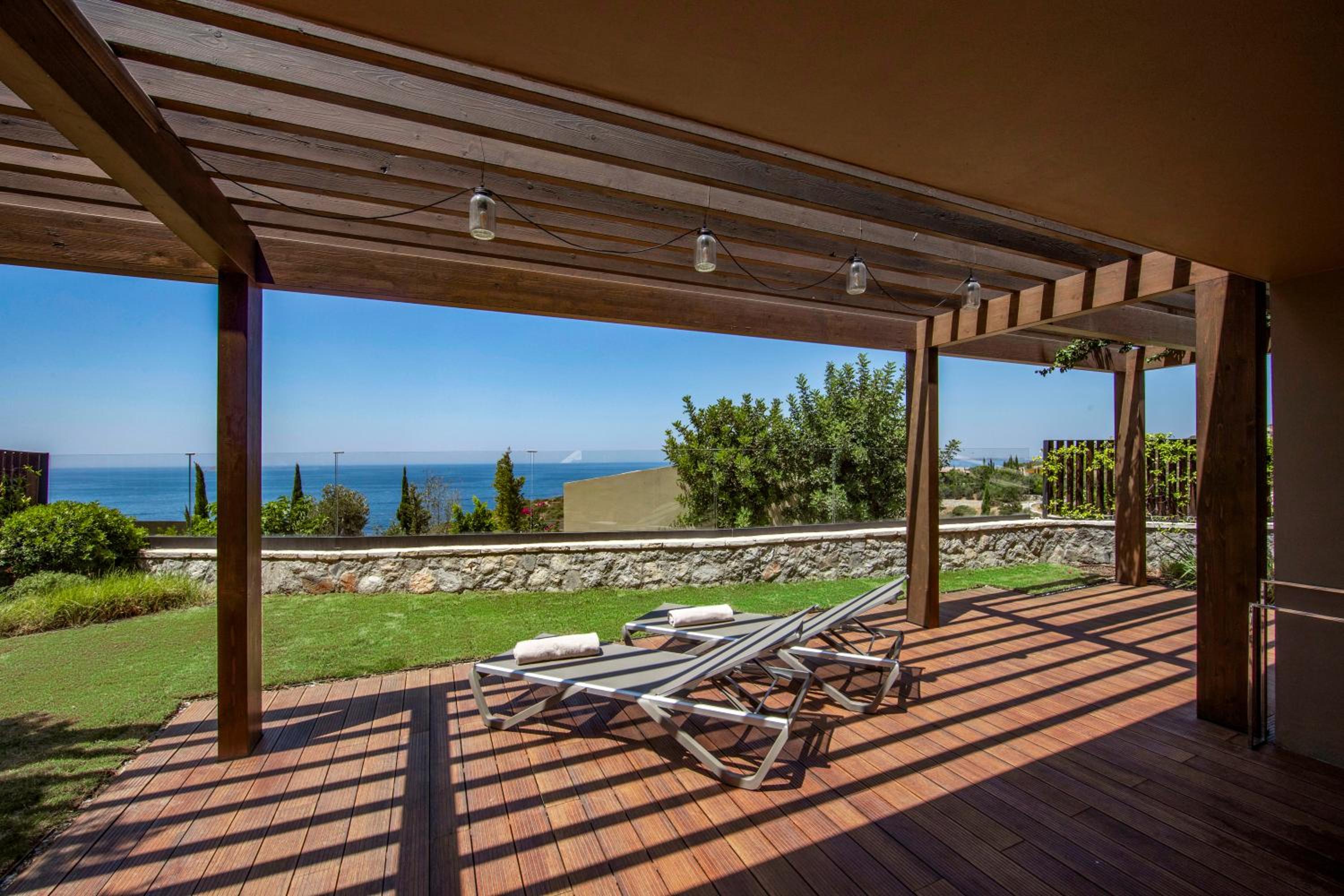 Ridge Terrace Sea View