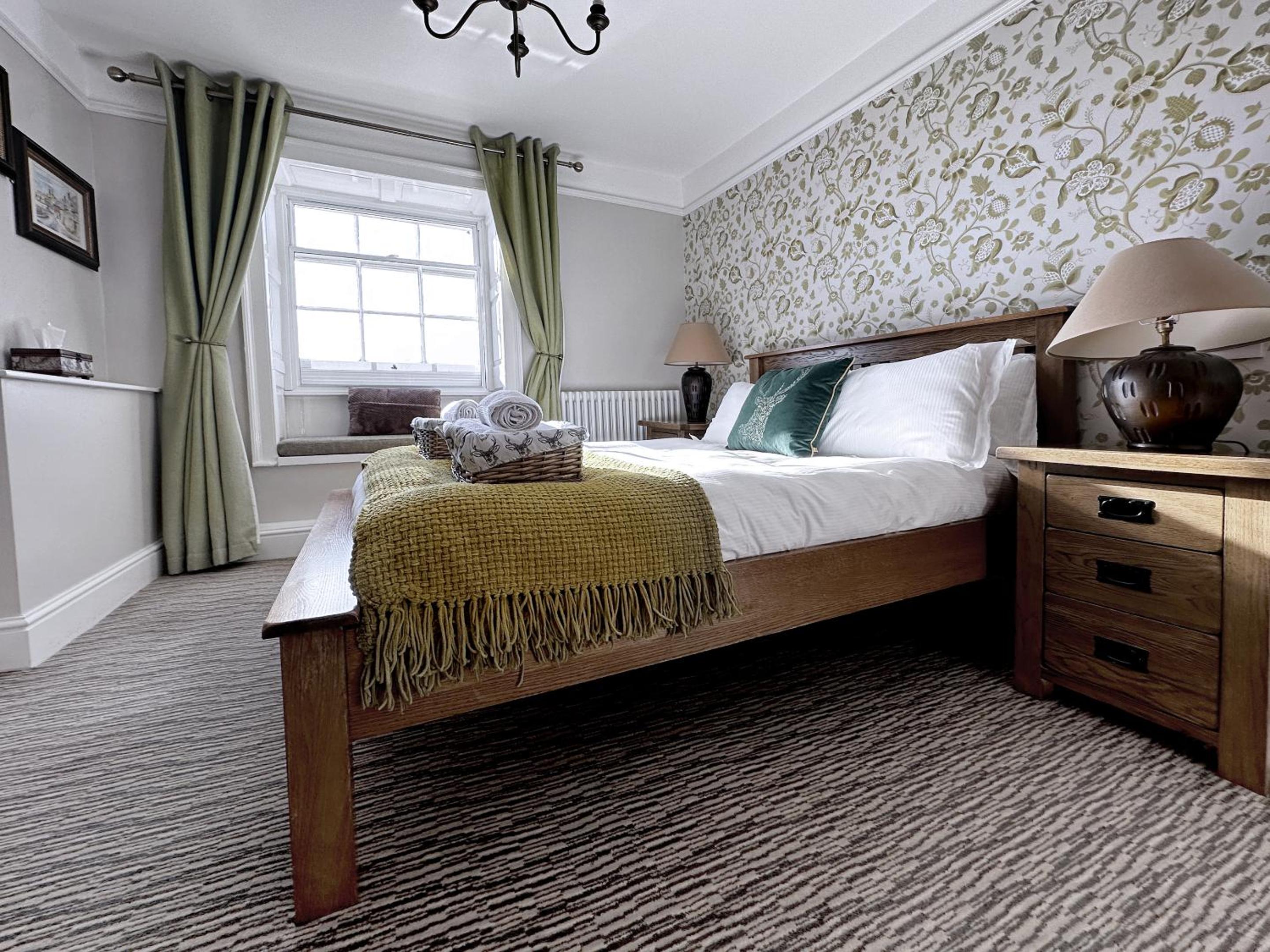 Double Room with Private Bathroom - Photo 1