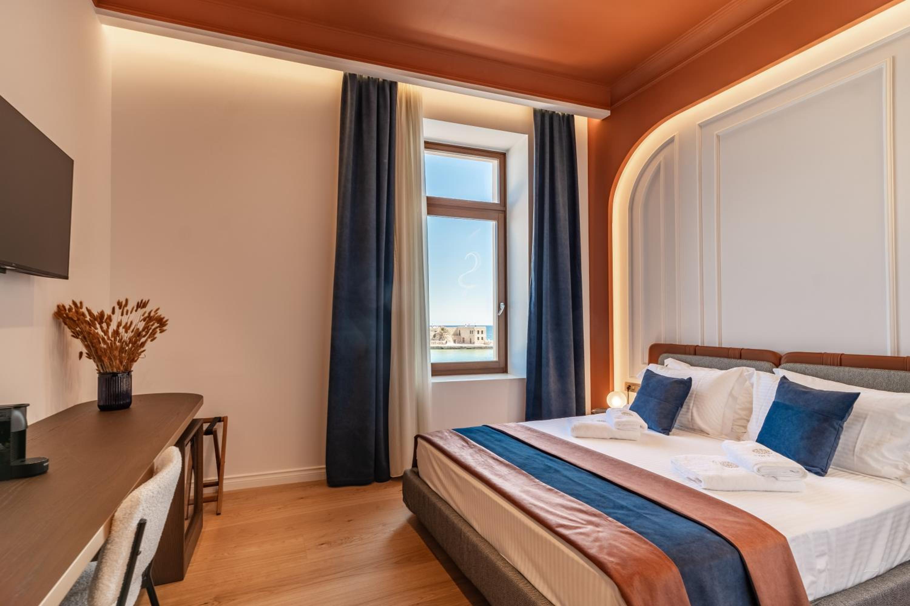 Deluxe Junior Suite