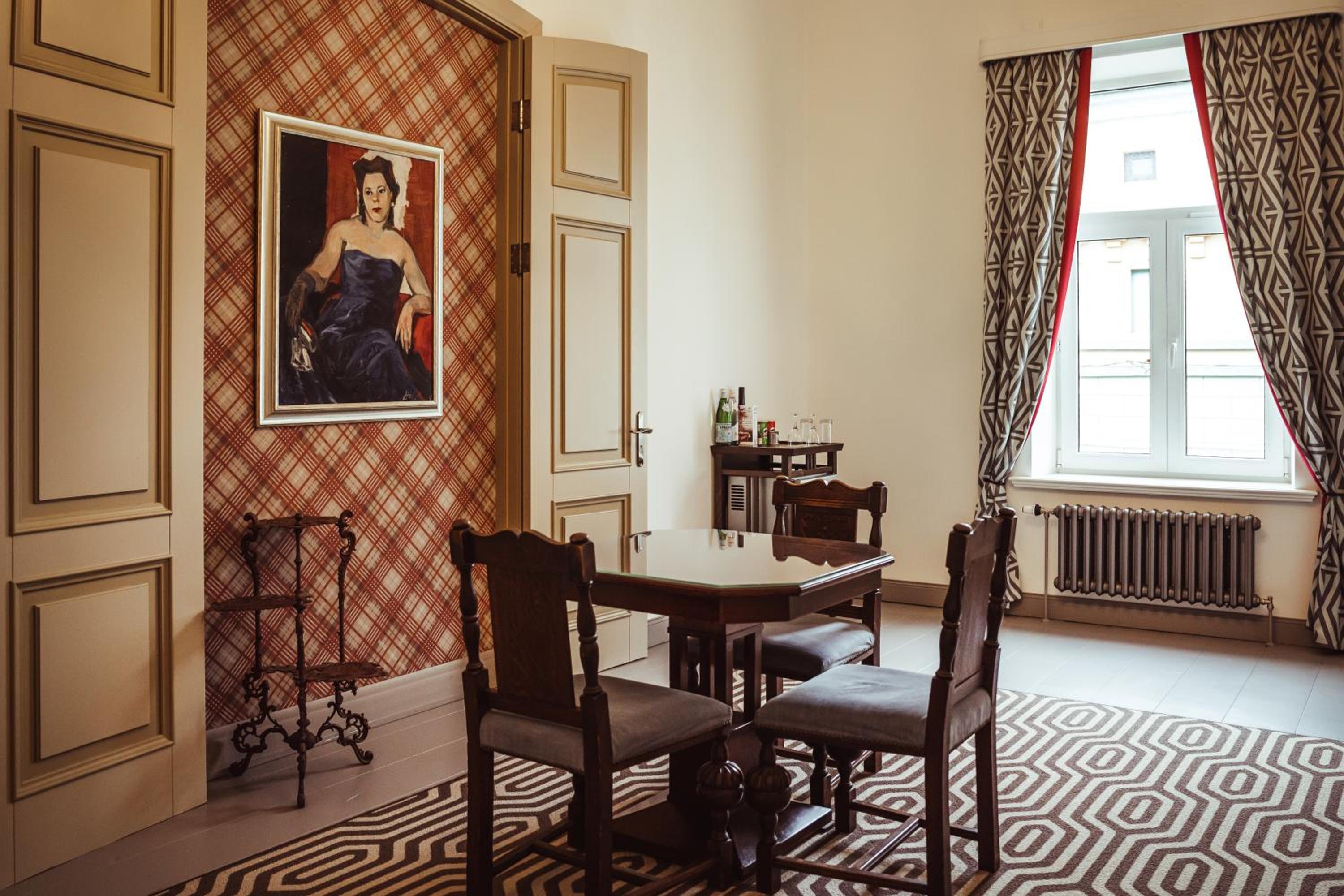 Suite - Photo 9