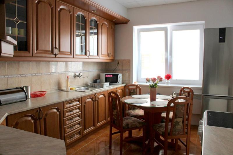 Large Double Room - Photo 13