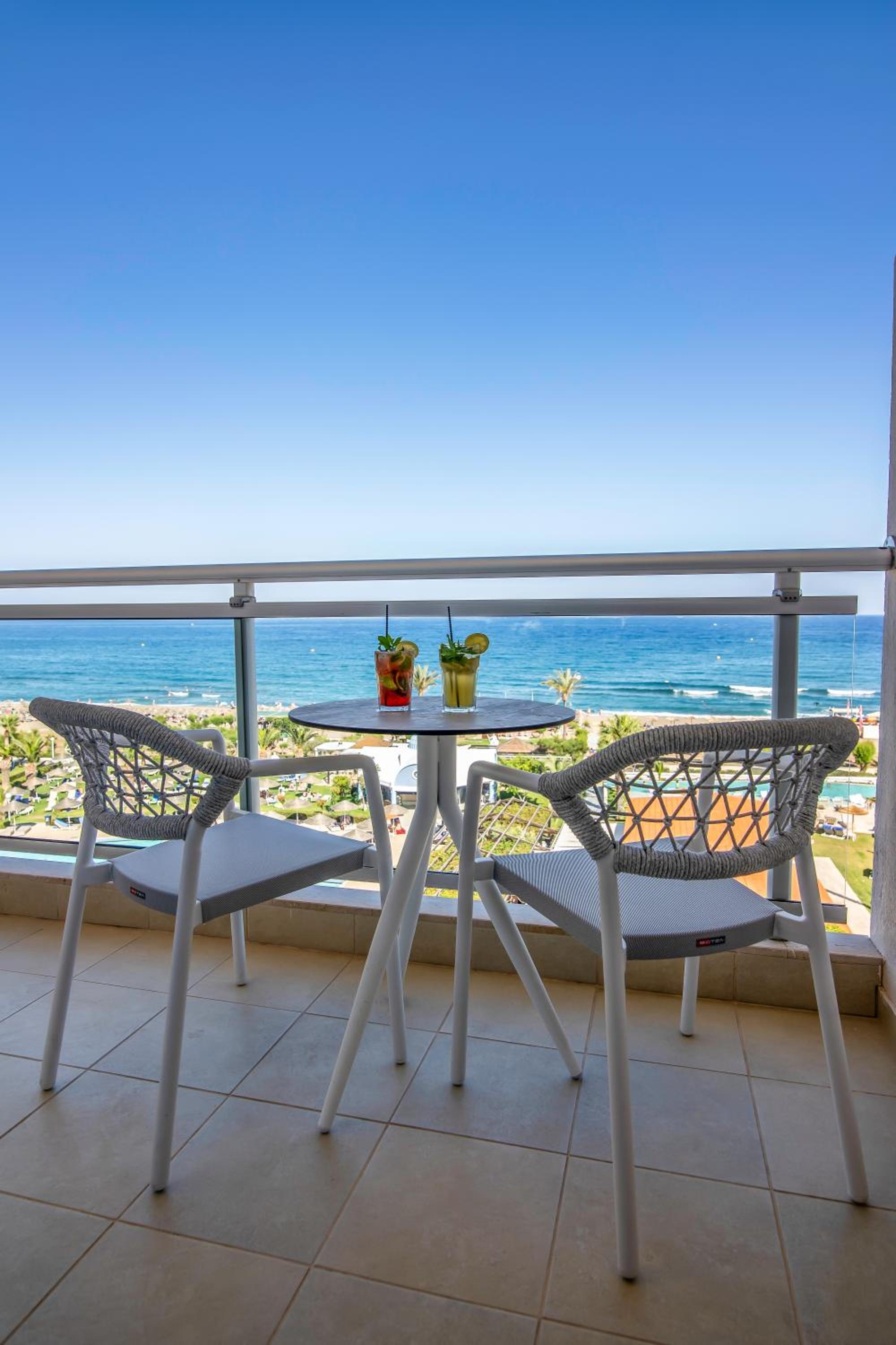 Executive Sea View - Photo 3