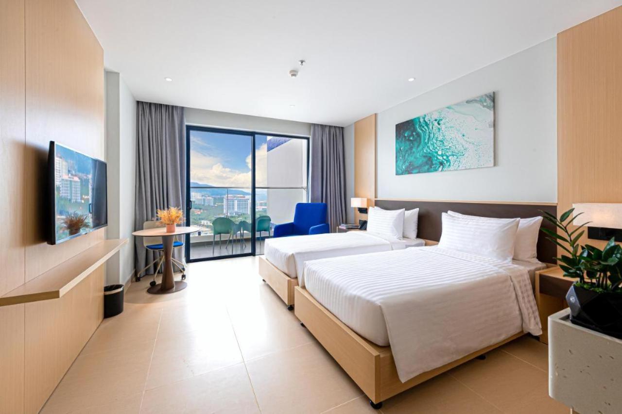 Deluxe Twin Room with Sea View photo 3