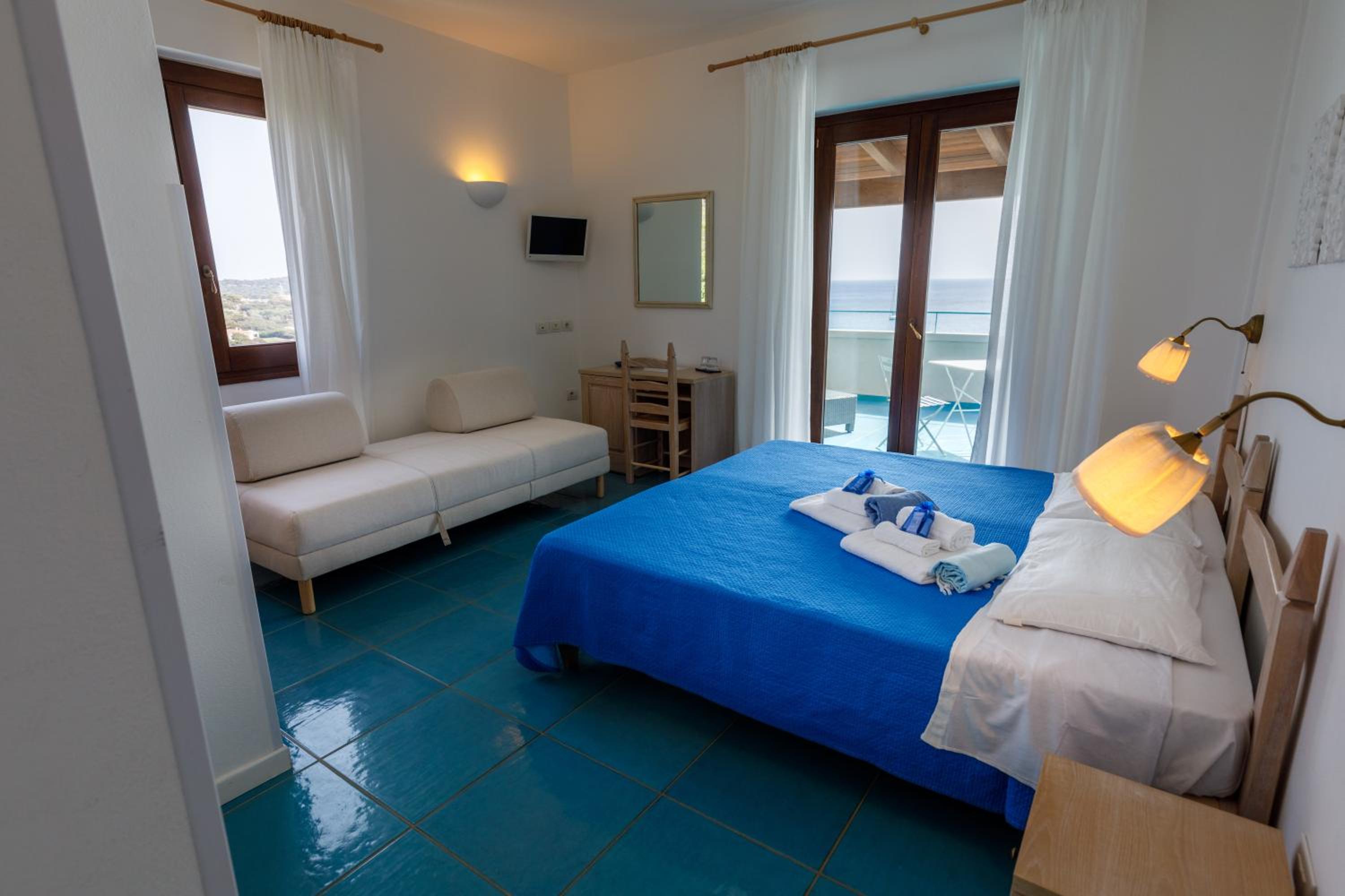 Superior Triple Room with Sea View