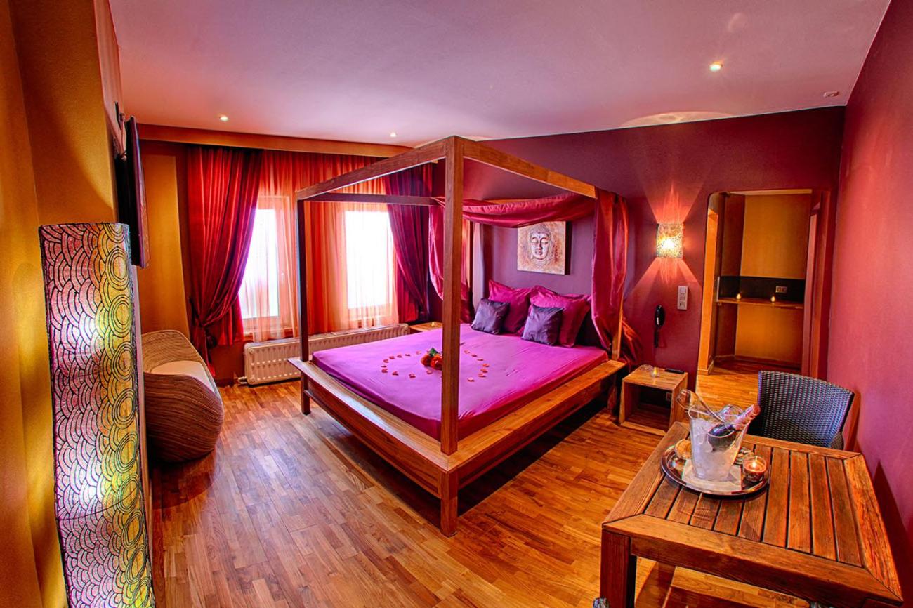 Deluxe Queen Room - Photo 1