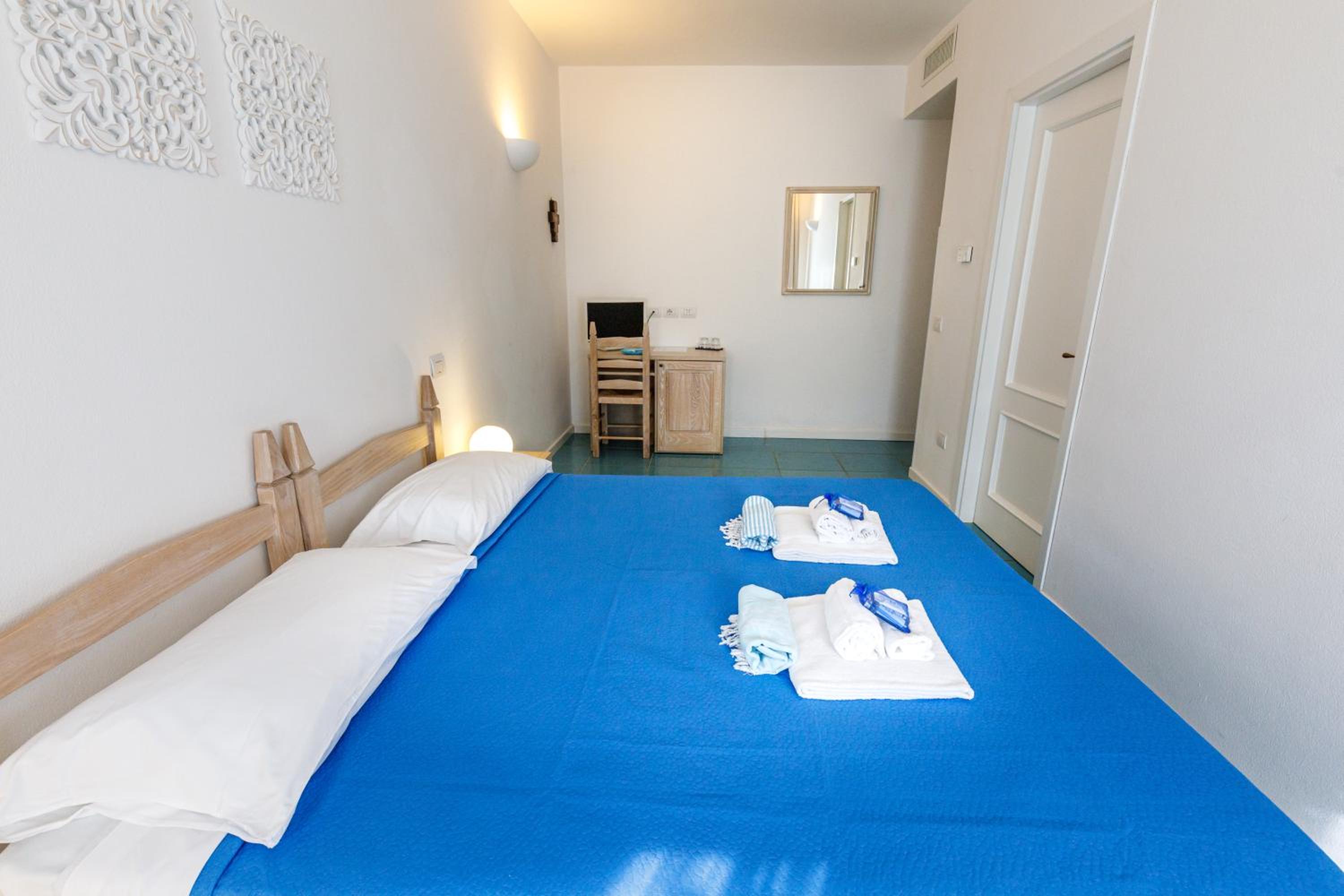 Double Or Twin Room With Garden View