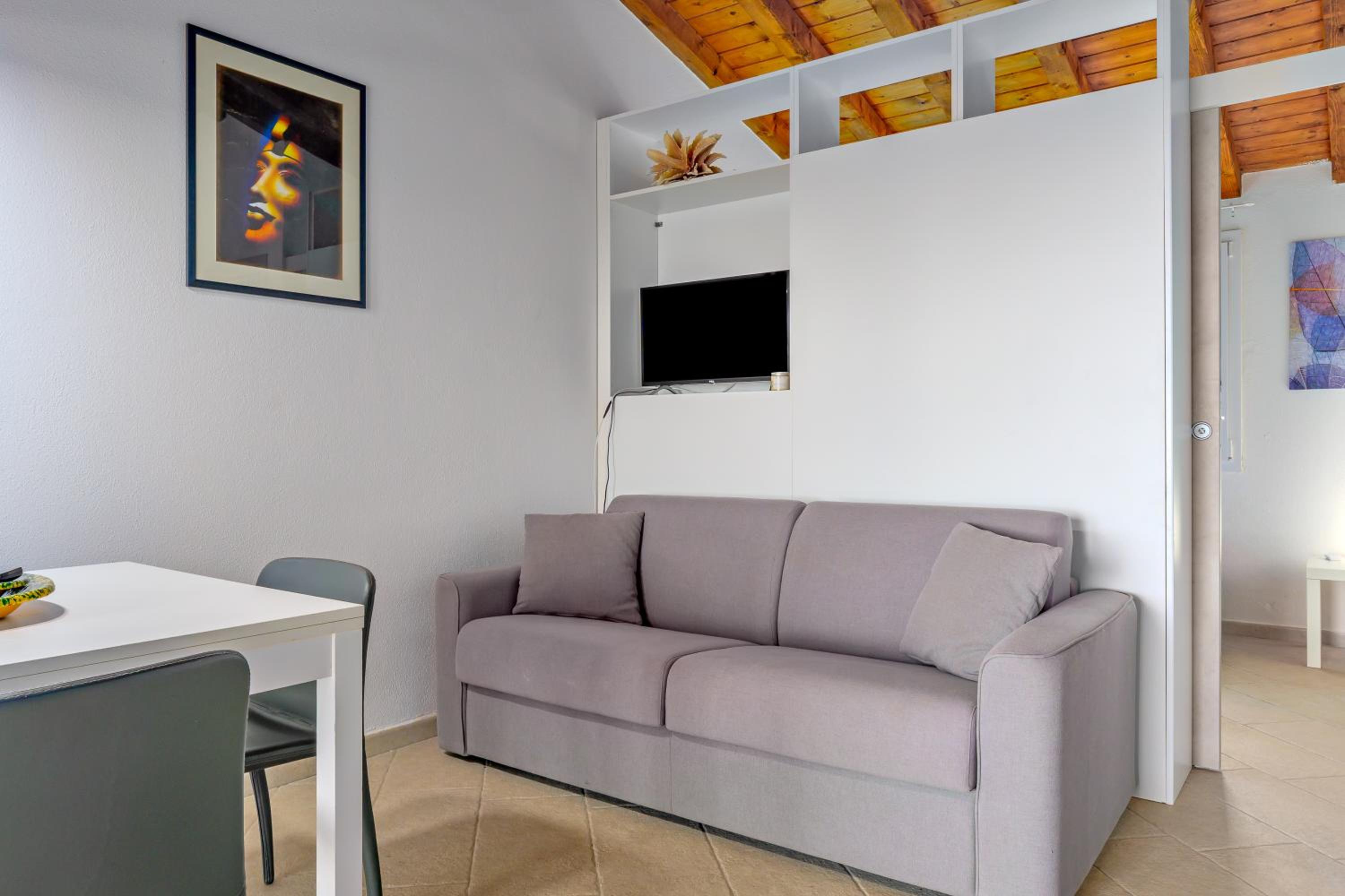 Two-Bedroom Deluxe Apartment with Ocean View