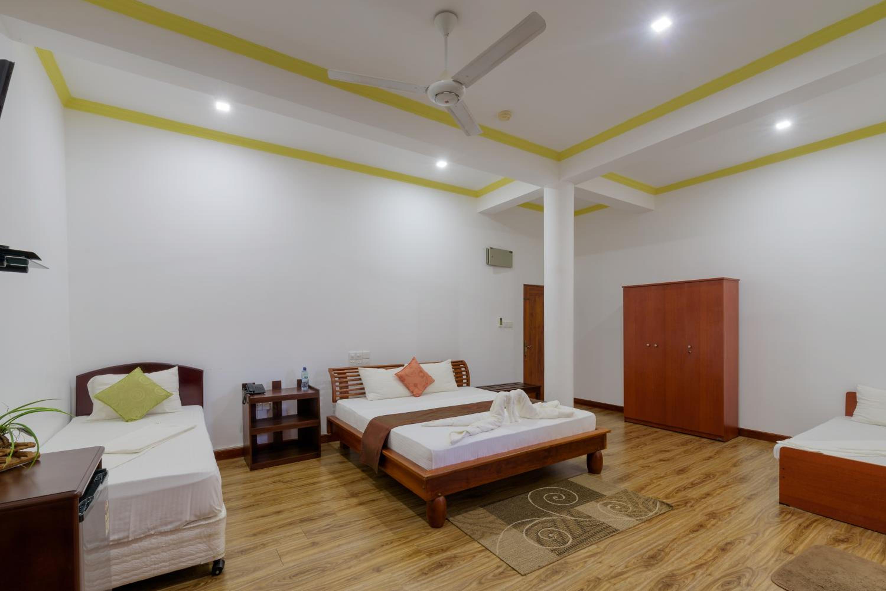 Superior Triple Room photo 2