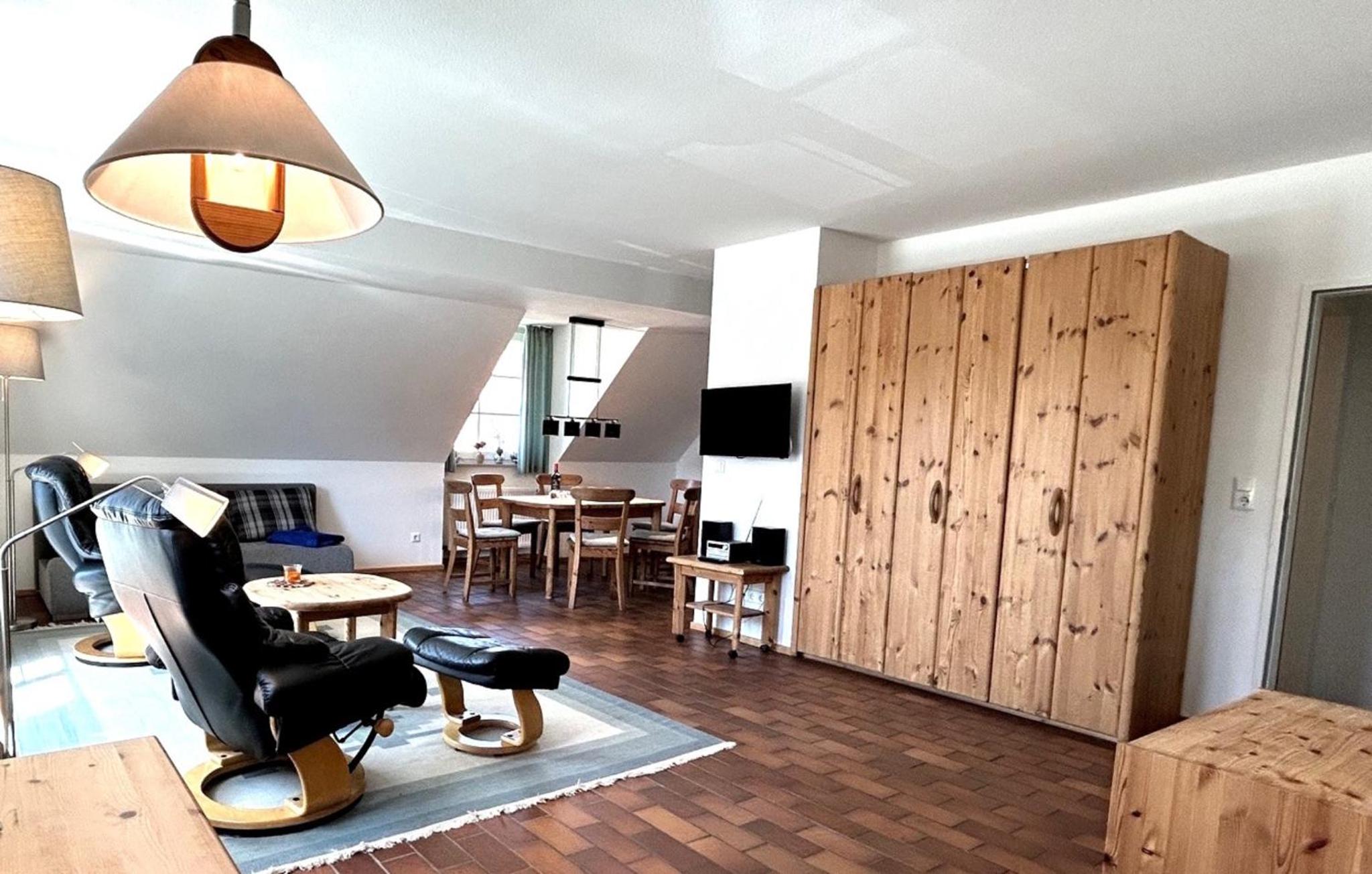 Apartment photo 2