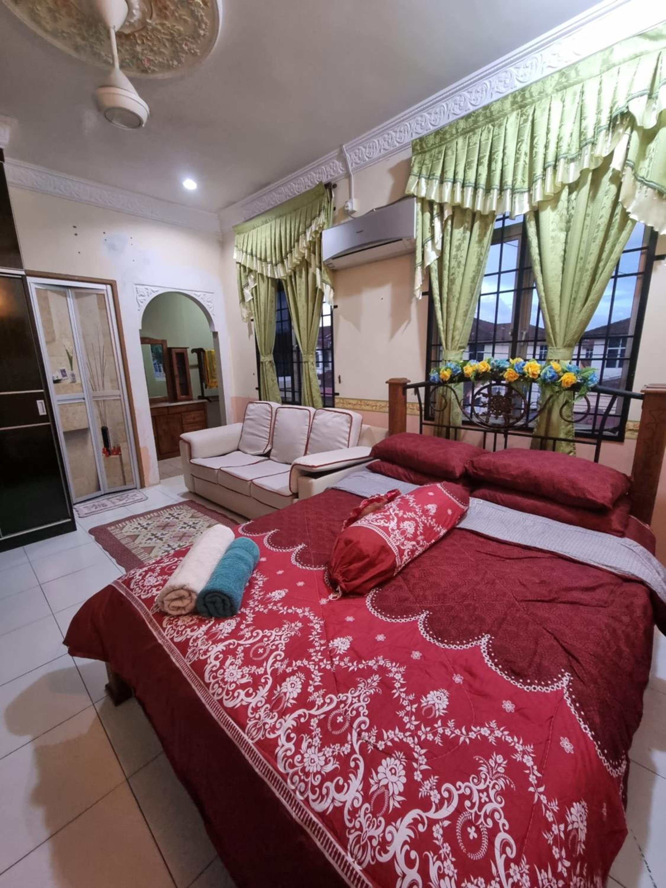 One-Bedroom House