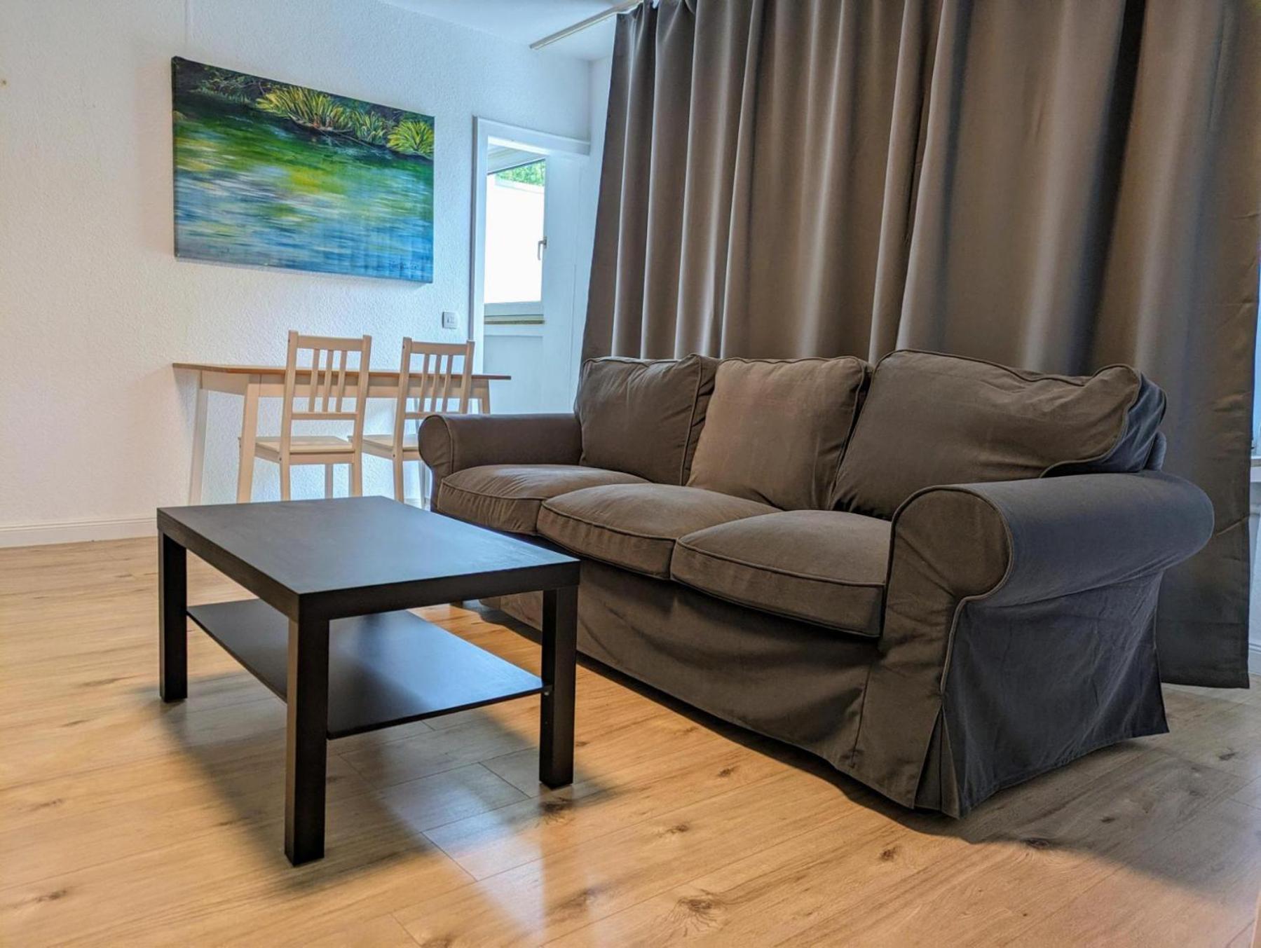 One-Bedroom Apartment photo 1