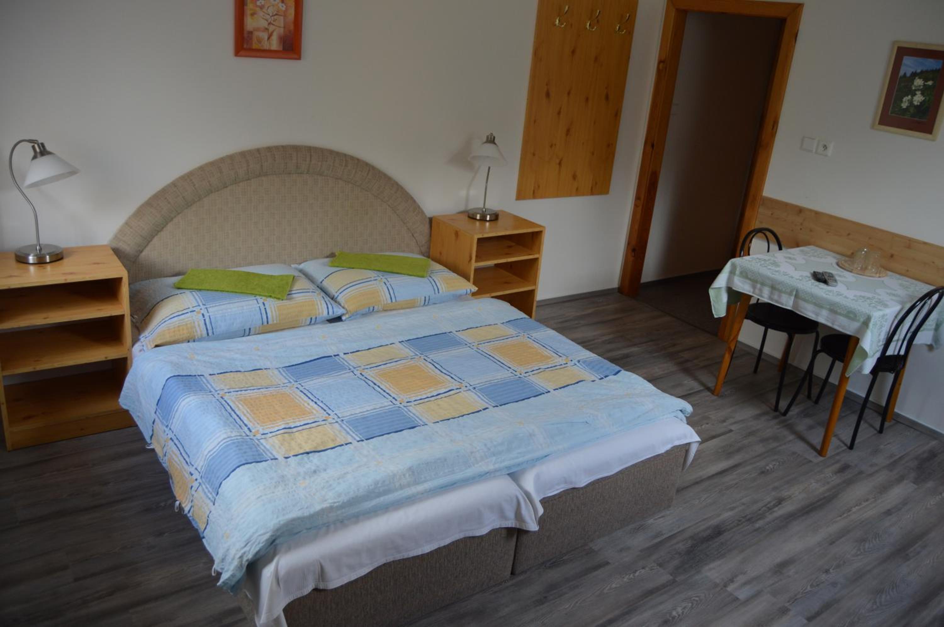 Quadruple Room with Private Bathroom photo 1