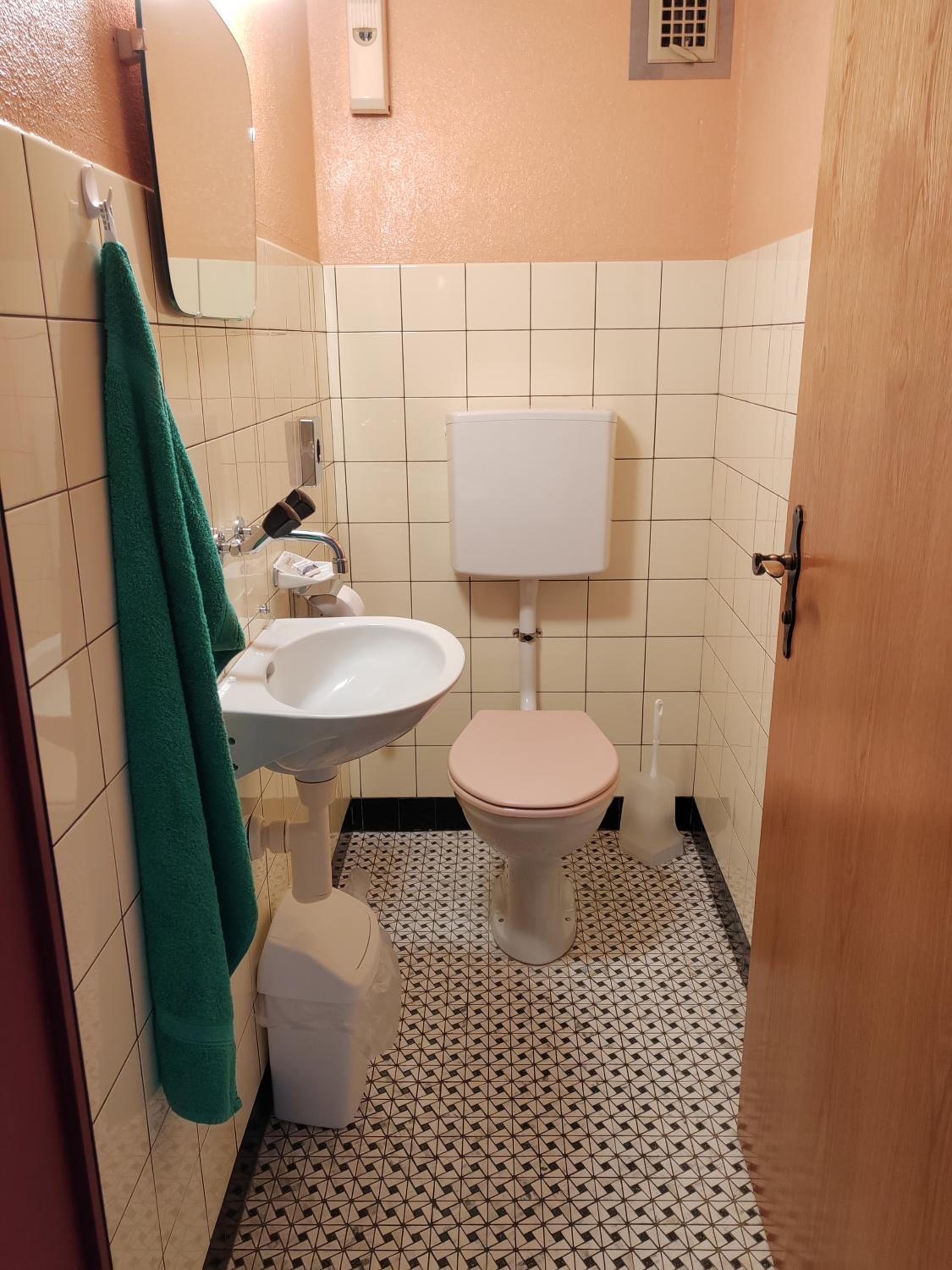 Large Single Room photo 3