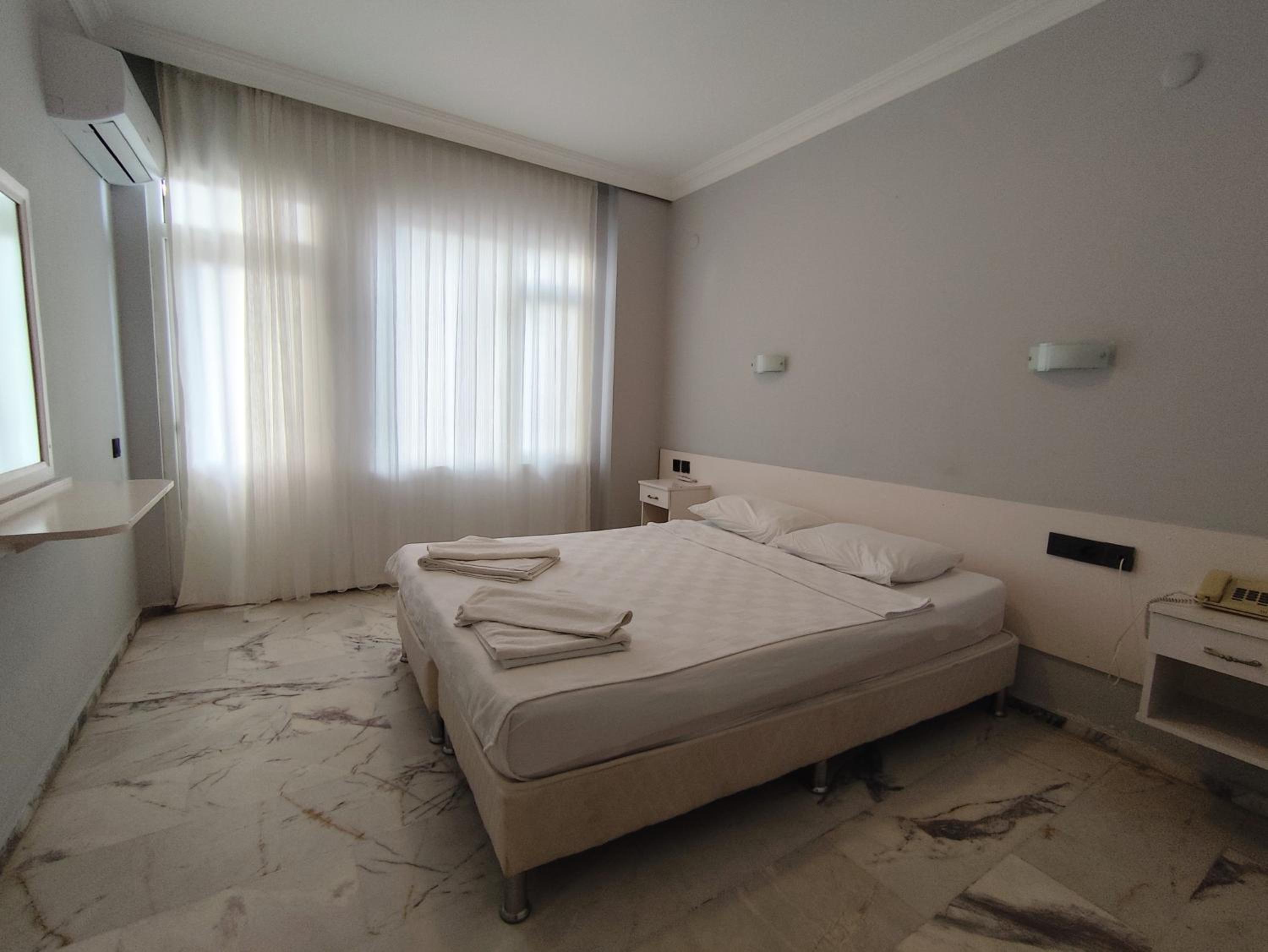 Suite - Photo 8